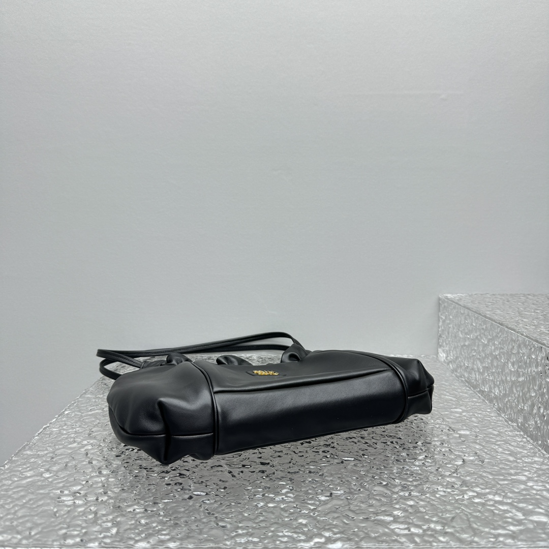 M*um*u wrinkle dumpling bag-38*19*7cm