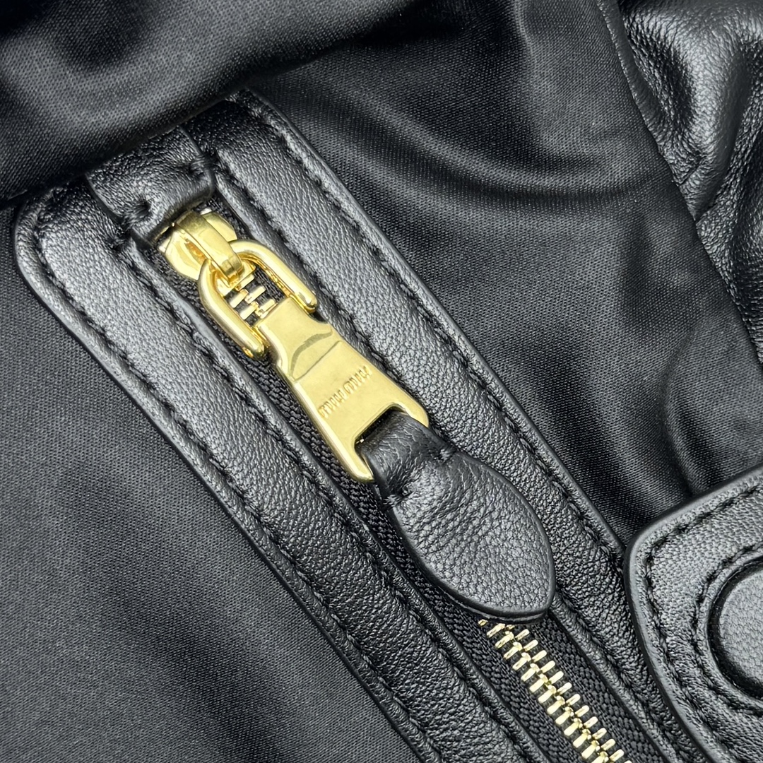 M*um*u wrinkle dumpling bag-38*19*7cm