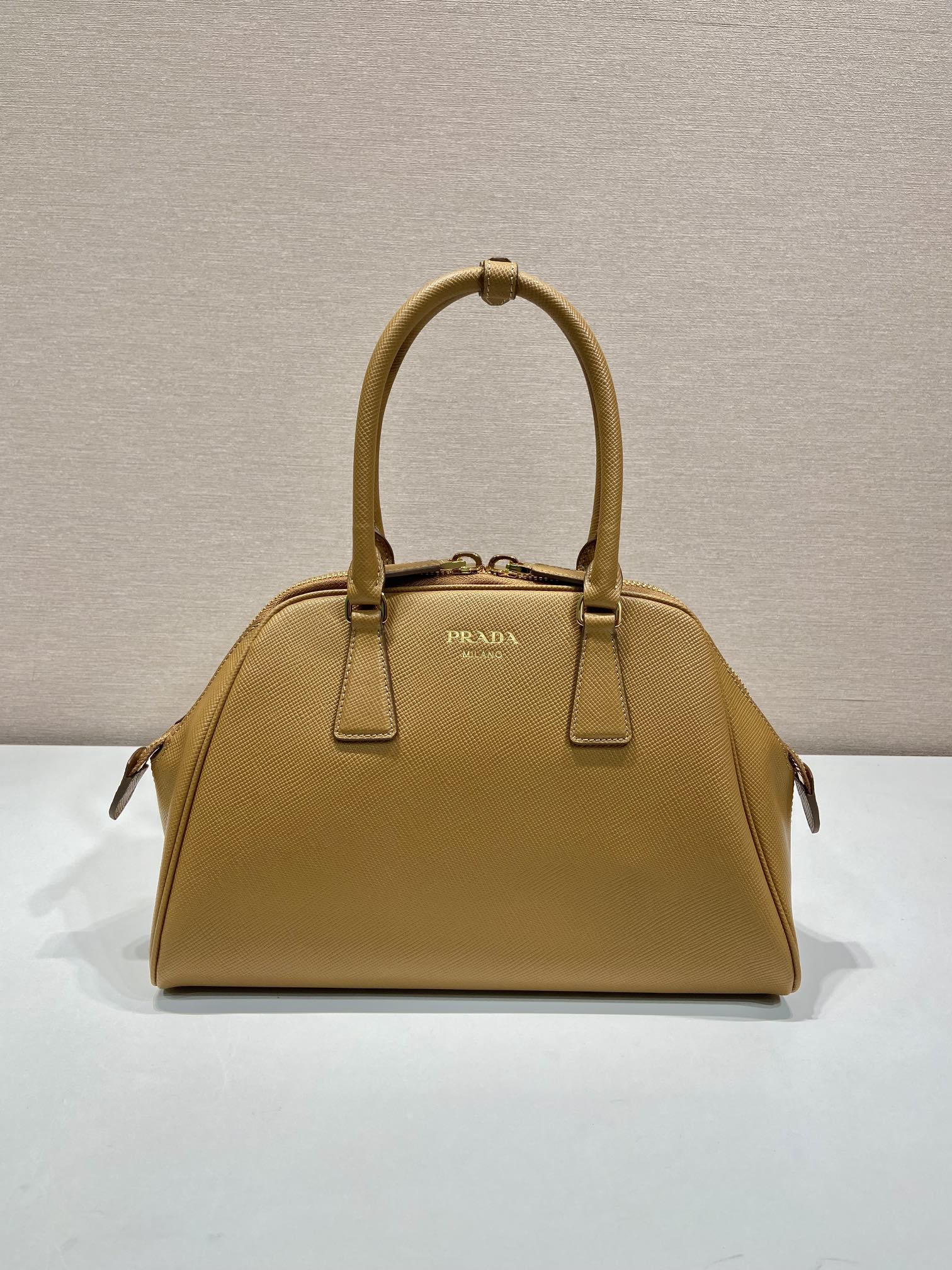 Pra*a 1bg537 shell bag-21*32*10.5cm