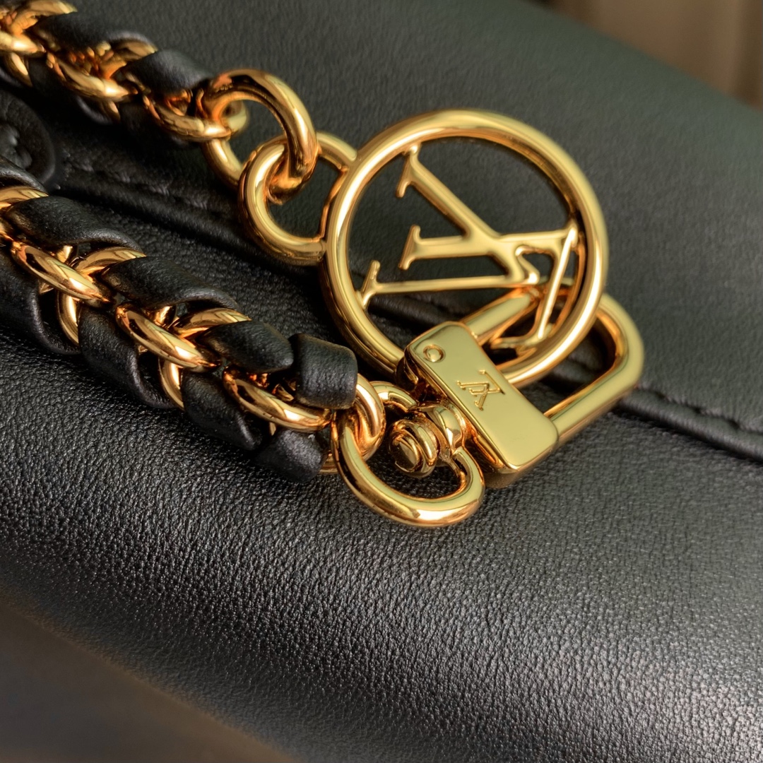 l0*is V*t0n atlantis bb handlebag-17x17 x7cm