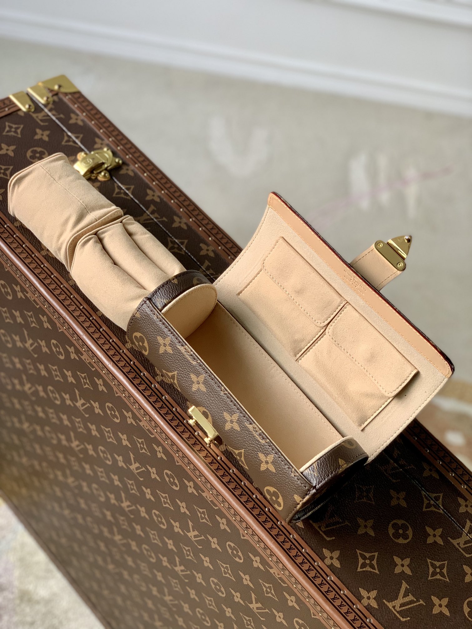 l0*is V*t0n jewelry case monogram etui bijou-19*8*8cm