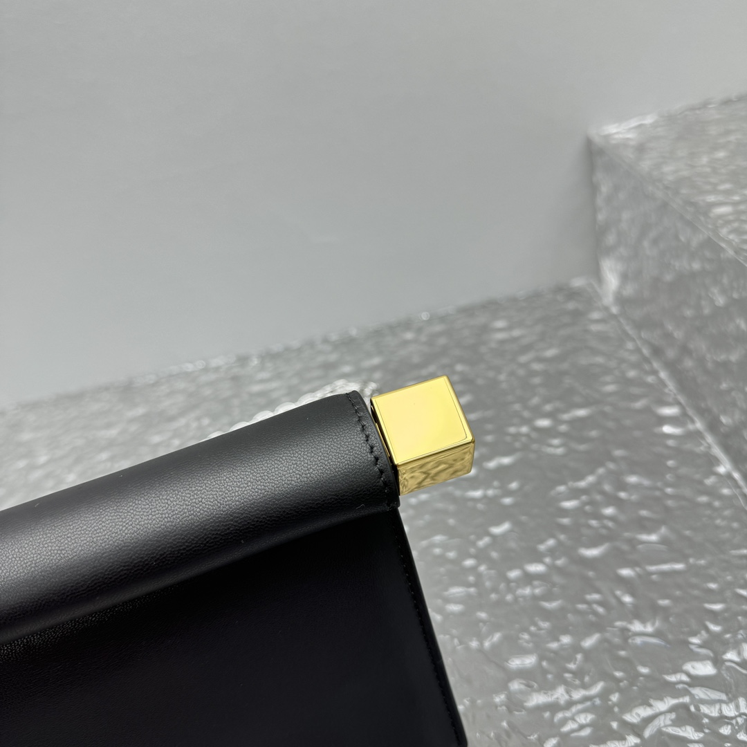 Ja*qvemvs pochette rond bag-20*7*14cm