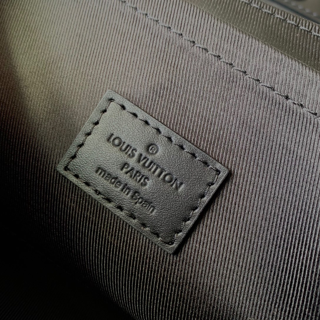 l0*is V*t0n soul trunk handbag-19 x 15 x 7cm