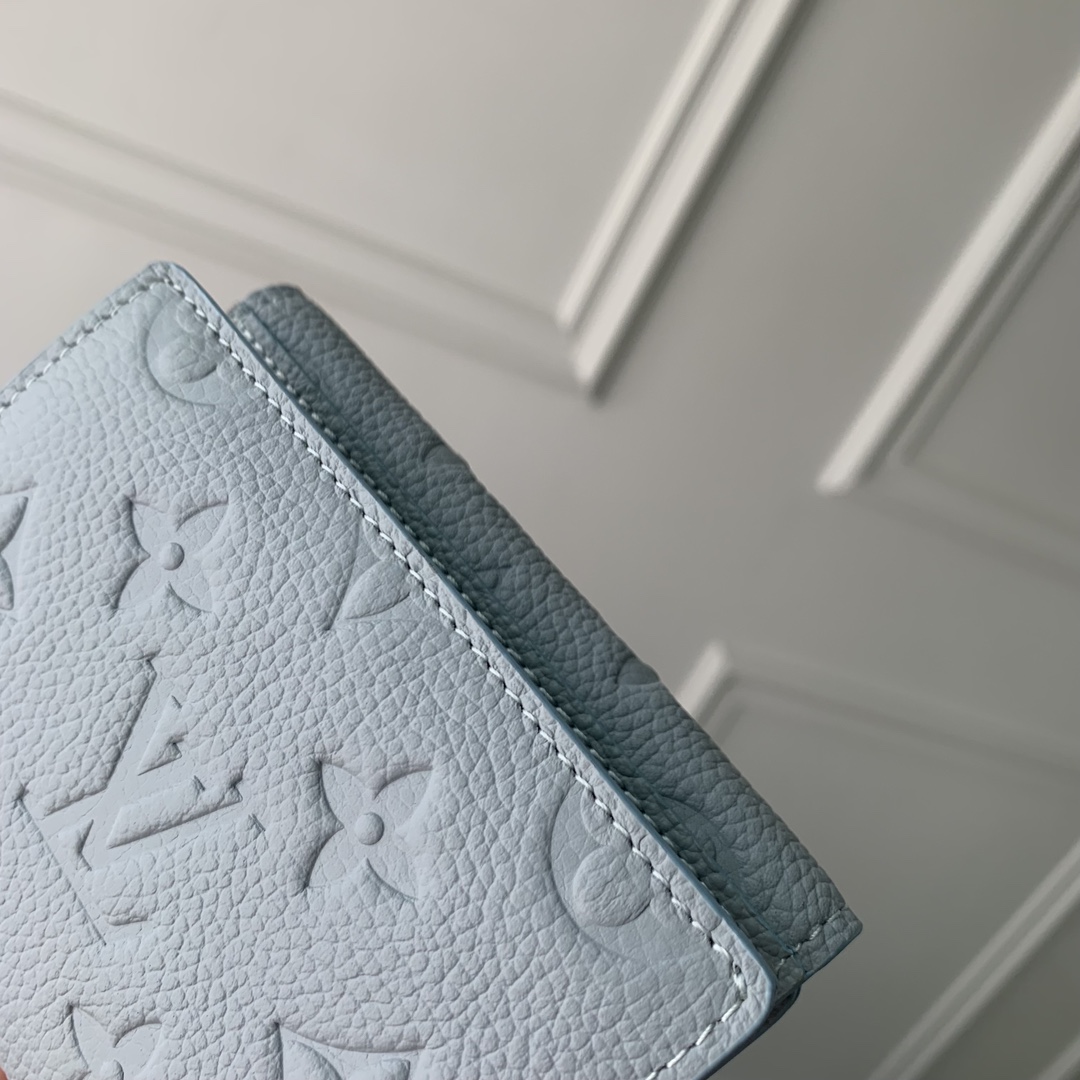 l0*is V*t0n wallet-11.5 x 8.5 x 4cm