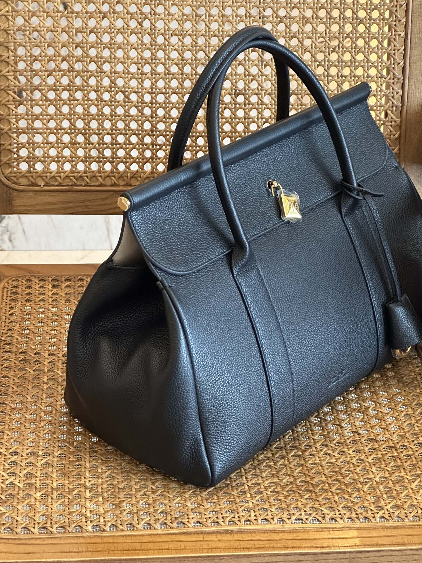 L**o p*ana loom bag l32-33 x 23 x 18cm