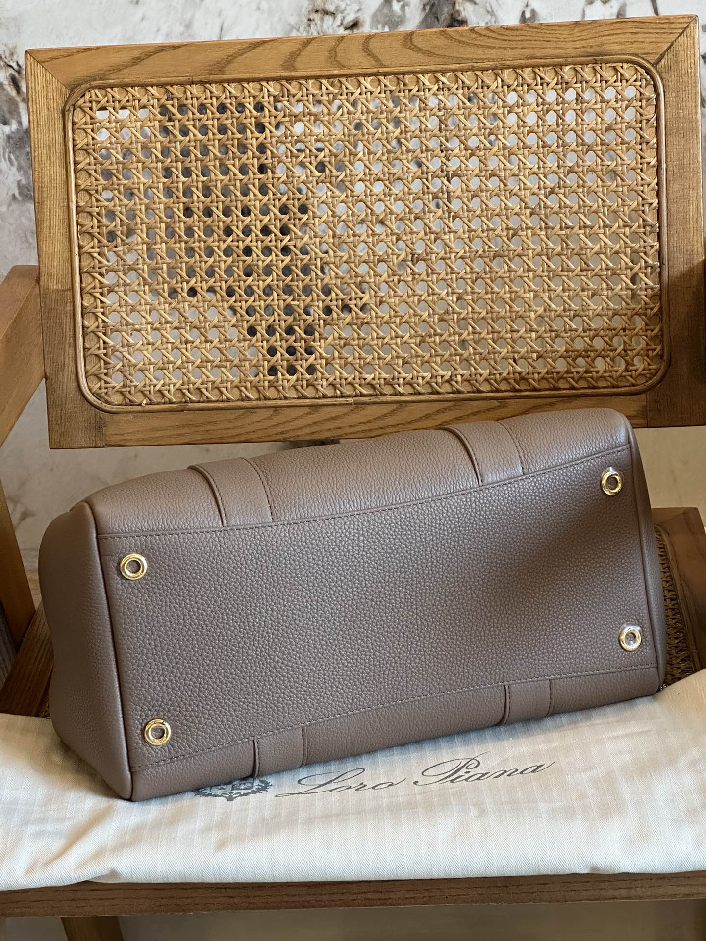 L**o p*ana loom bag l32-33 x 23 x 18cm