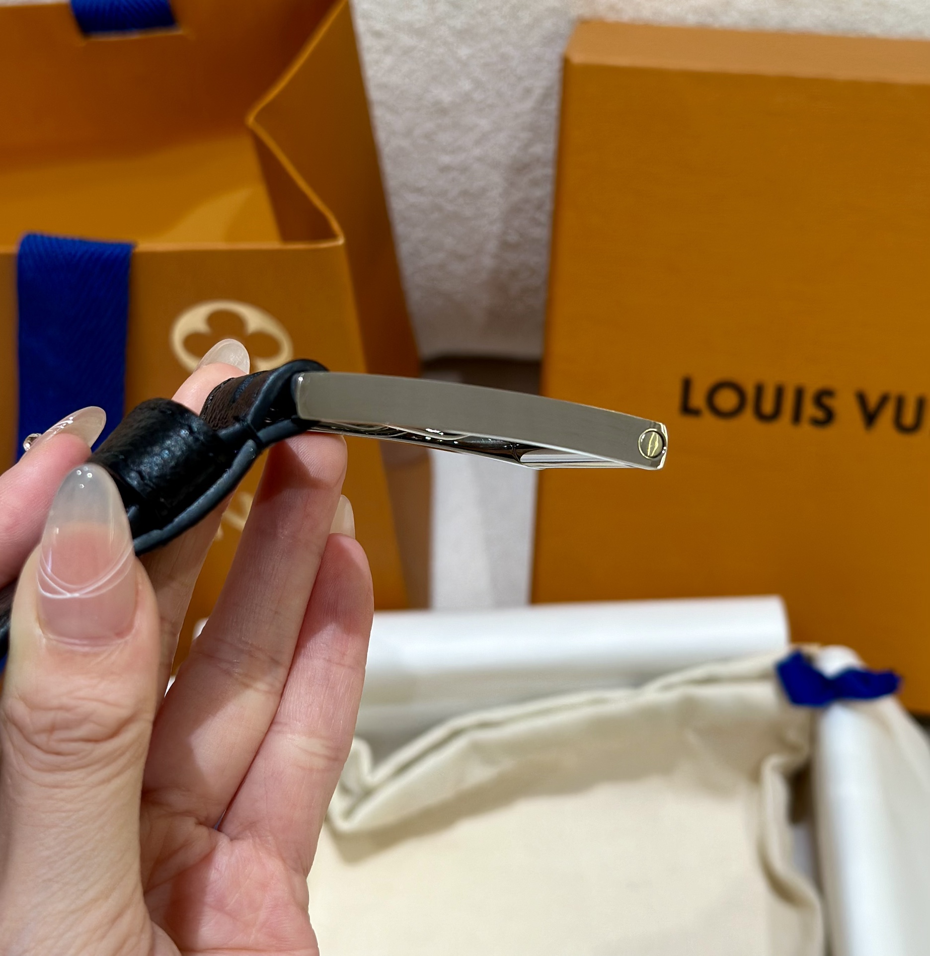 l0*is V*t0n belt-3.5cm