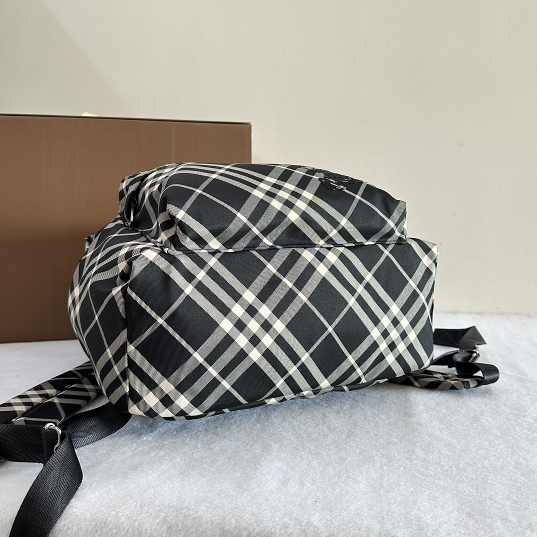 B**rry backpack-35 x 14 x 41cm