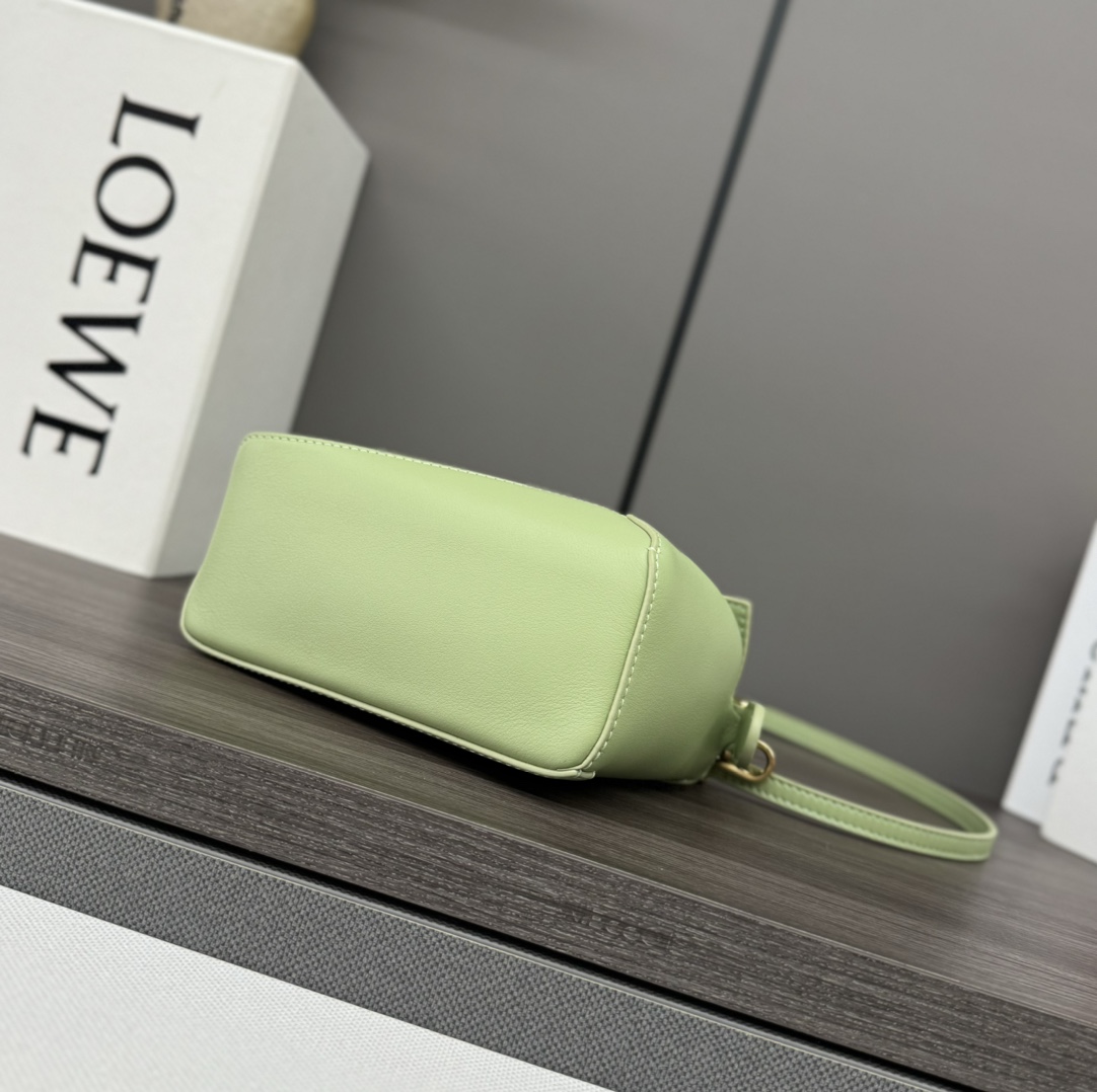 L0ew* puzzle edge bag-18*12.5*8cM