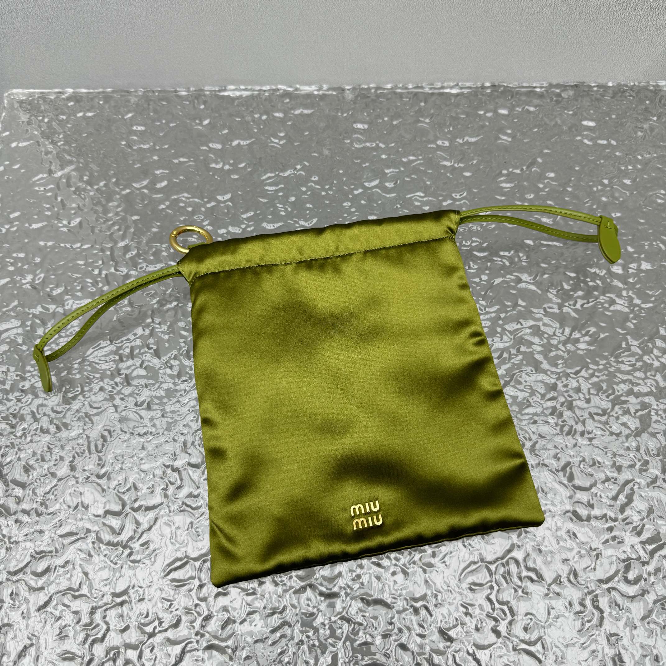 M*um*u joie pouch-18*20cm