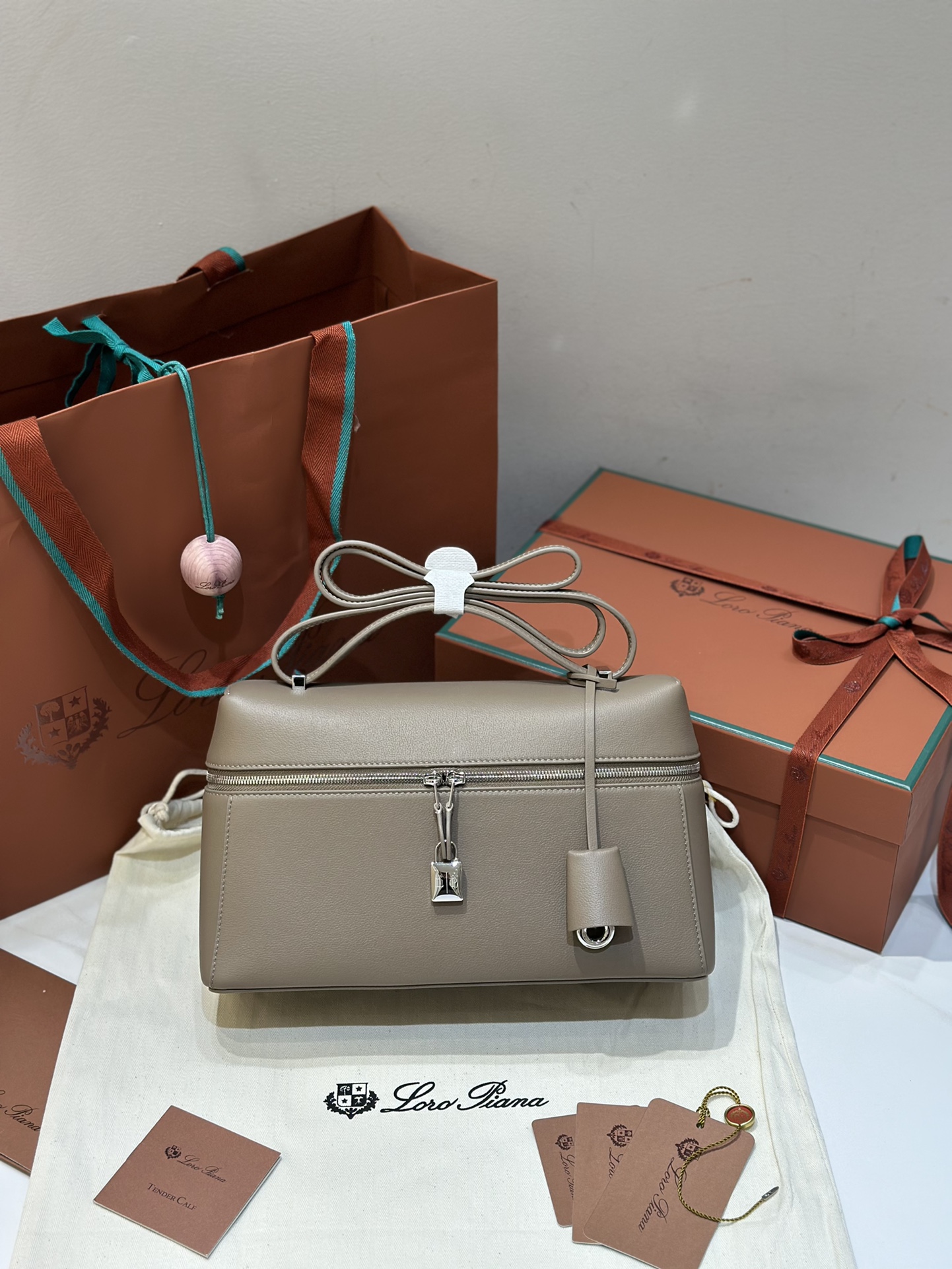 L**o p*ana extra bag l27-16*27*10cm