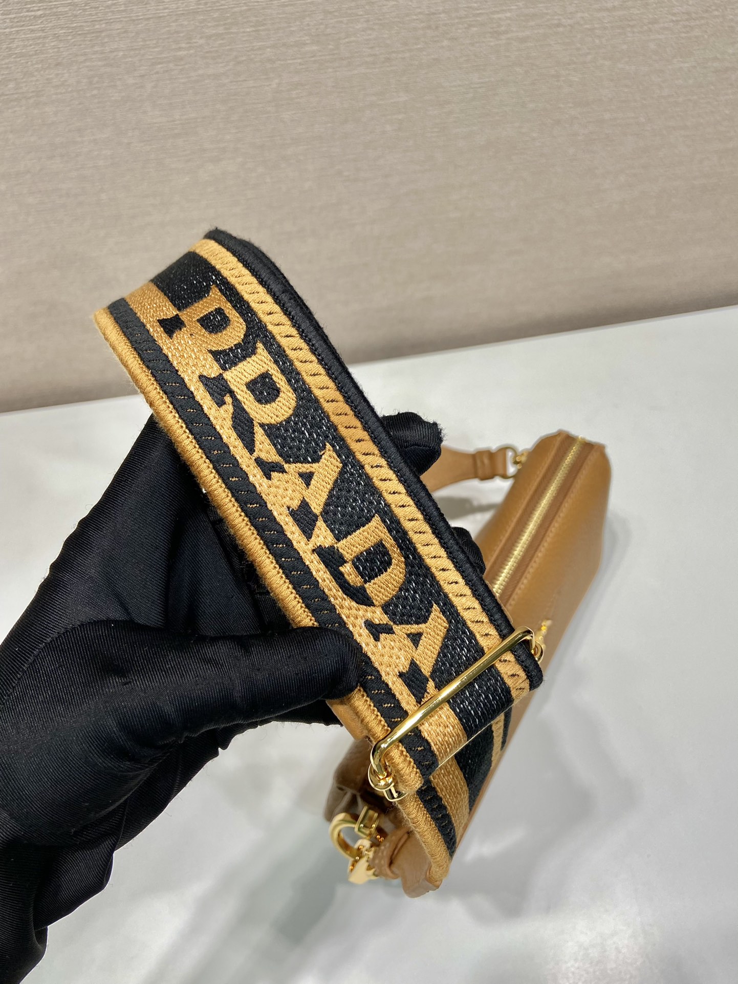 Pra*a leather shoulder bag-1bh194-25*14*6.5cm