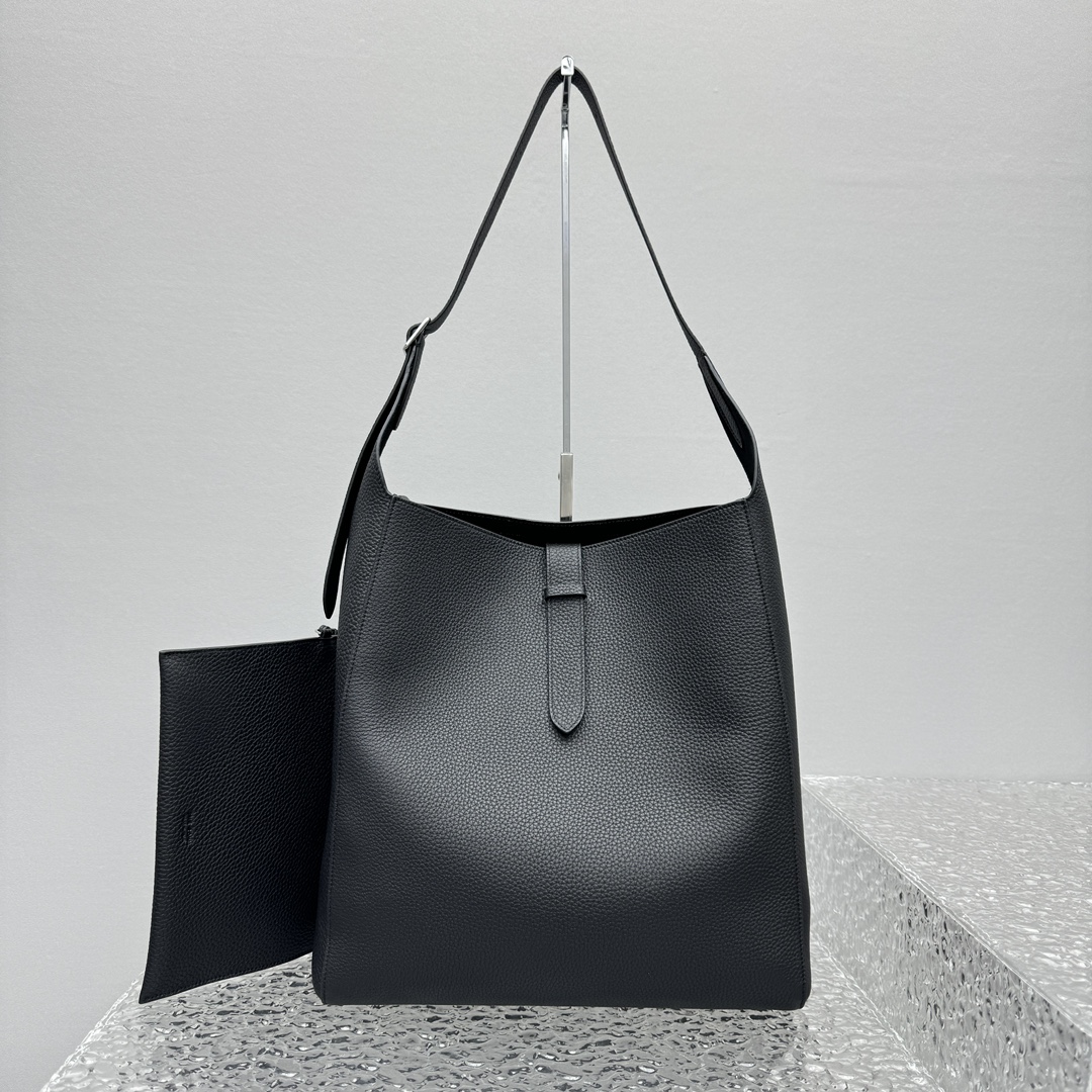 The R0w blake hobo bag-31*34*10cm