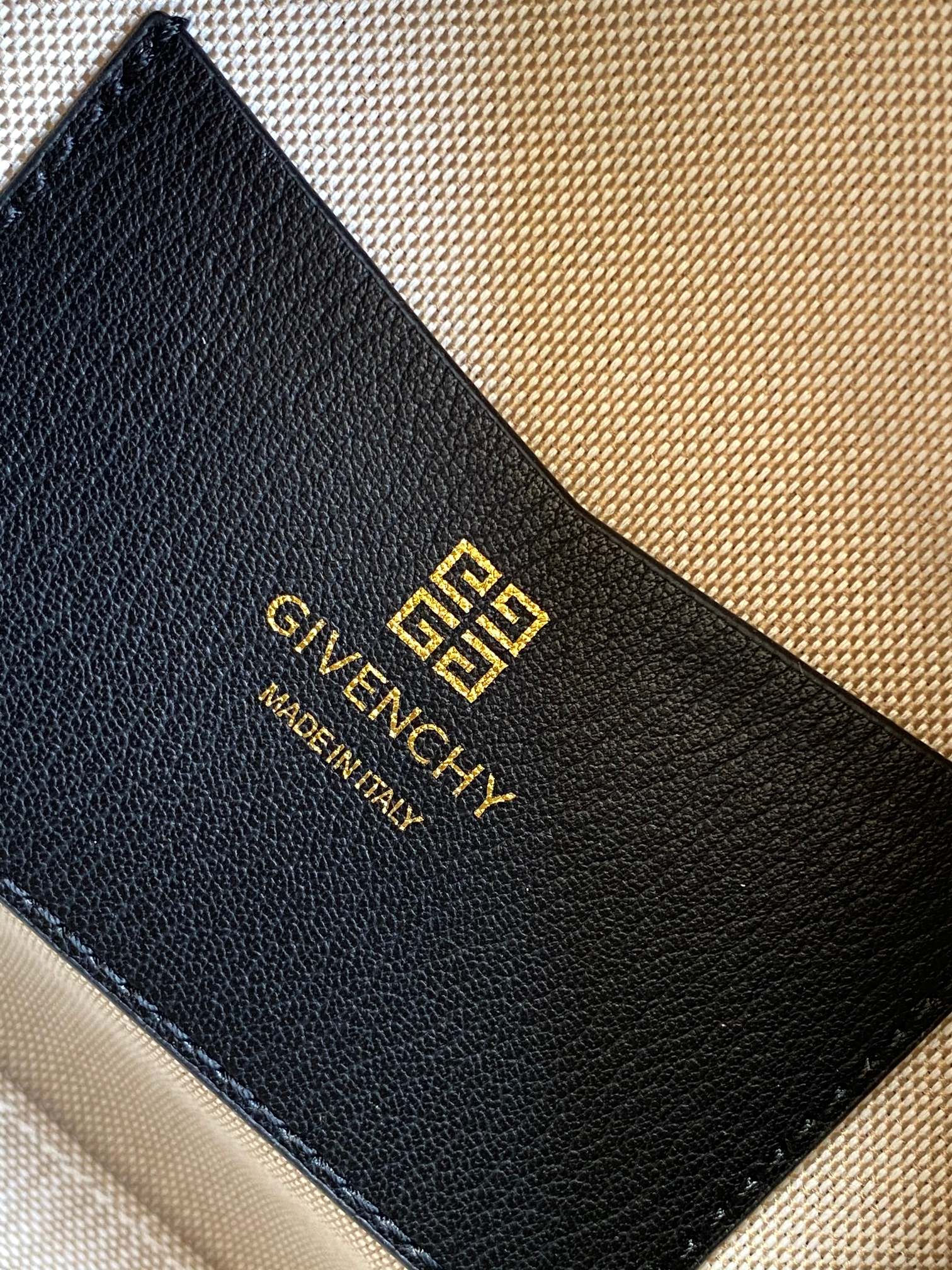 G1uenchy anyigona cube tote-13*19*22cm