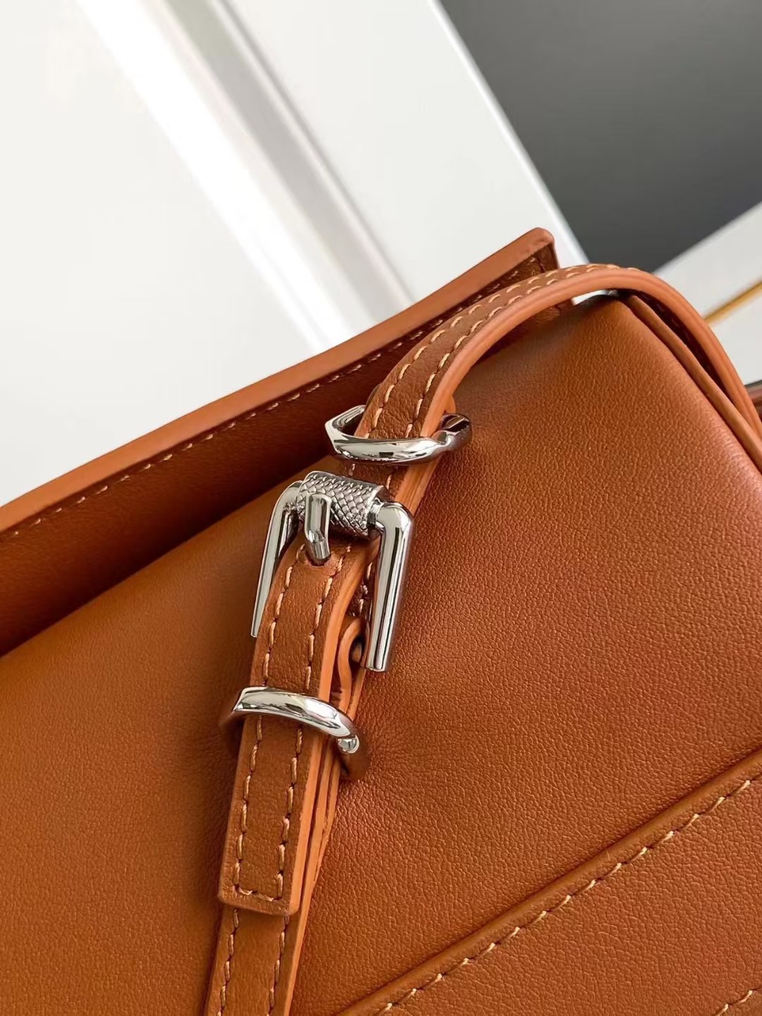 G1uenchy voyou roller bag-25*10*13cm