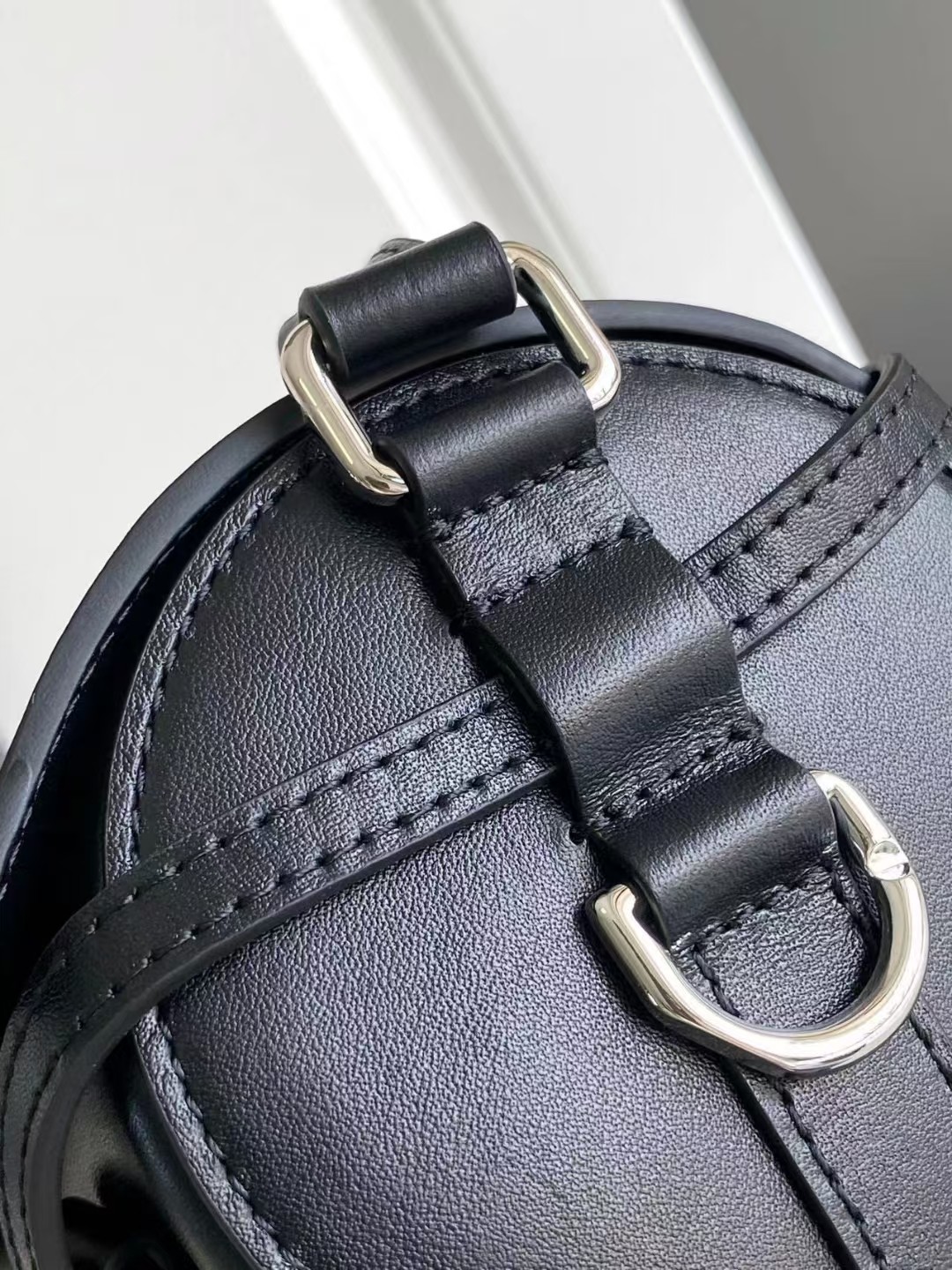 G1uenchy voyou roller bag-25*10*13cm