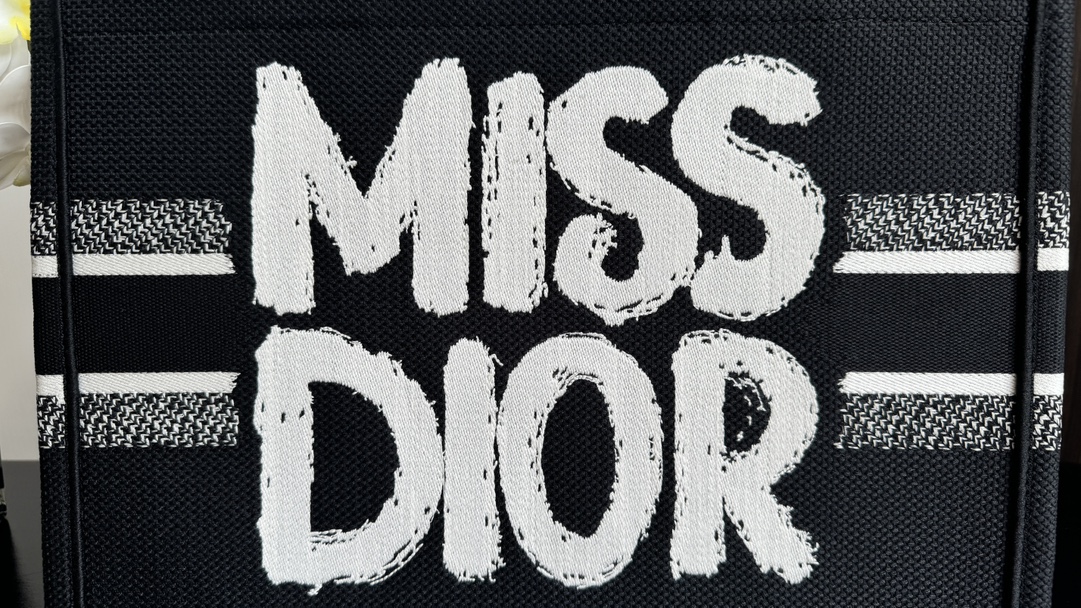 Diro Book Tote-36×16×27CM