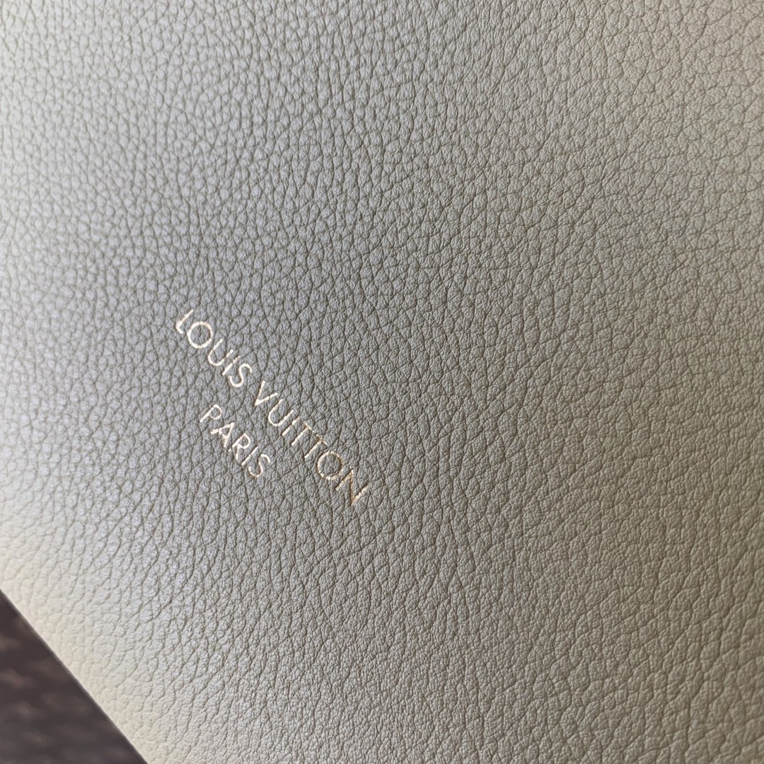 l0vis Vvtt0n low key hobo-m24856-31 x 35 x 18cm