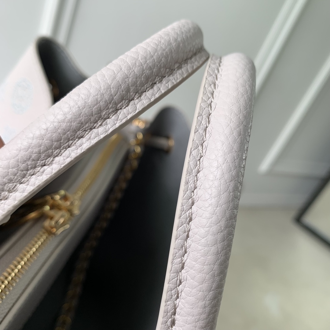 L0vis Vvtt0n Bella Tote Bag-32*23*13CM