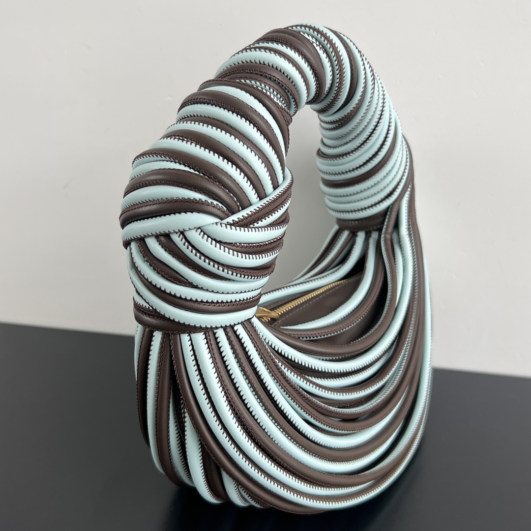 B0tt*ga Jodie-28x23x8CM