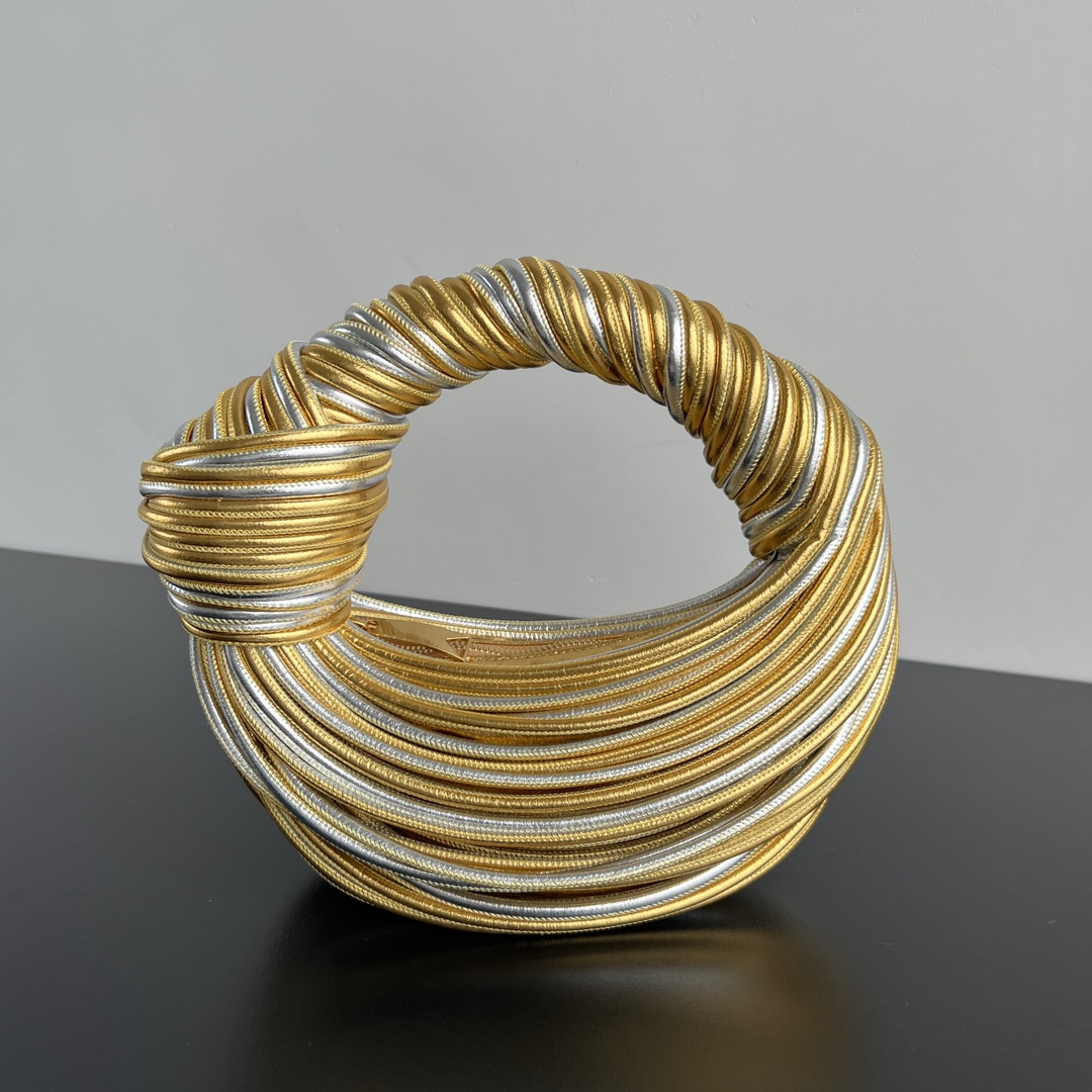 B0tt*ga jodie-28x23x8cm