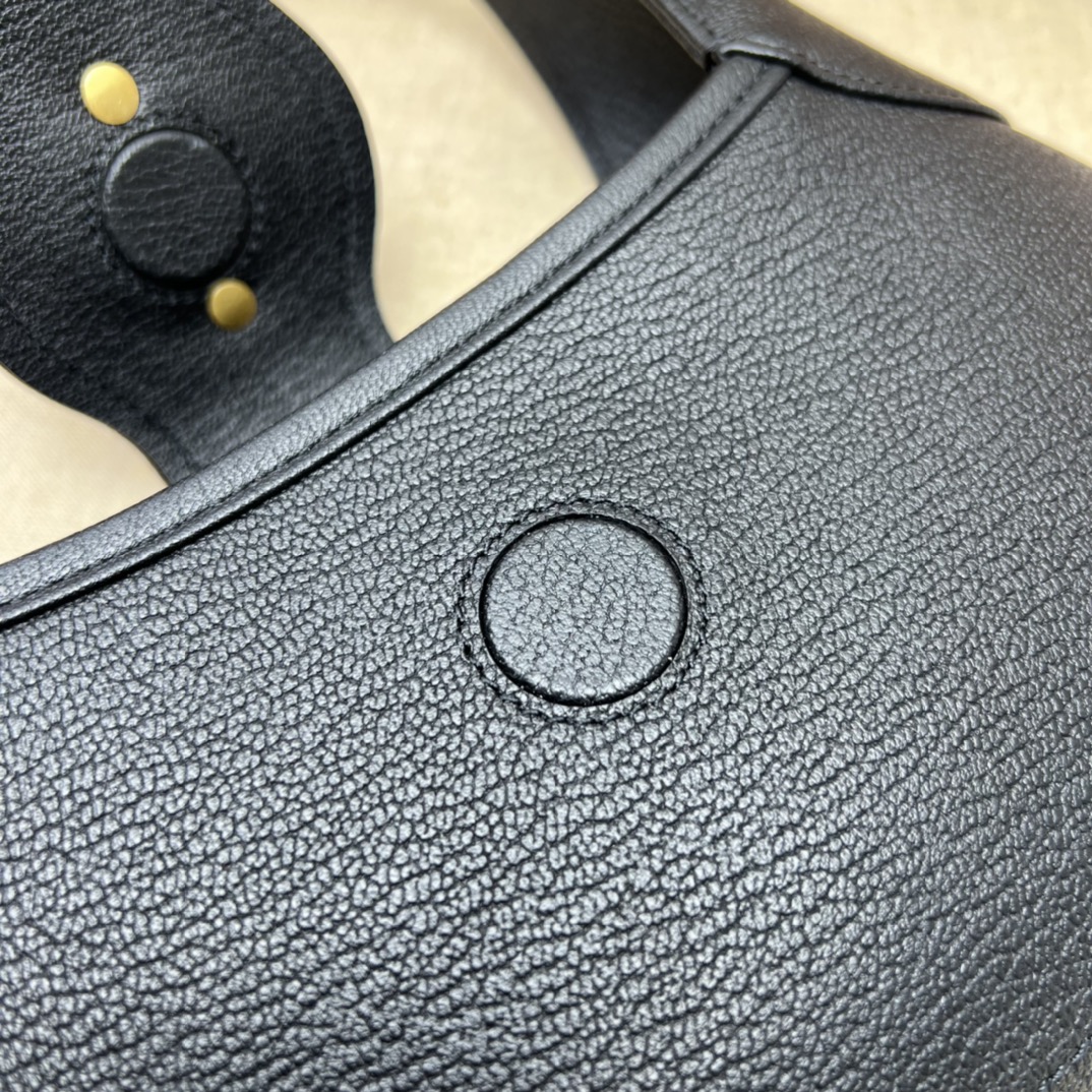 Gvc*1 aphroditebag-27*13.5*2cm