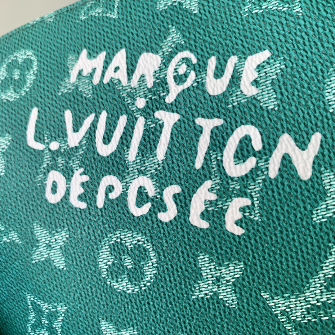 L0vis Vvtt0n Discovery Backpack-M12780-38 x 20 x 29CM