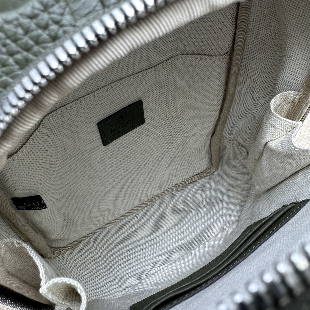 Gvc*1 Backpack-19*29*7CM