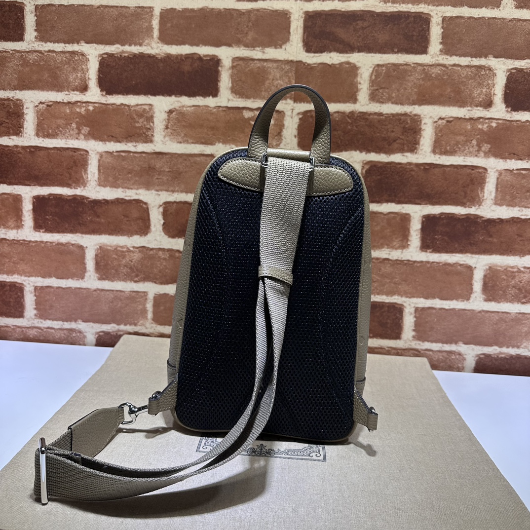 Gvc*1 Backpack-19*29*7CM