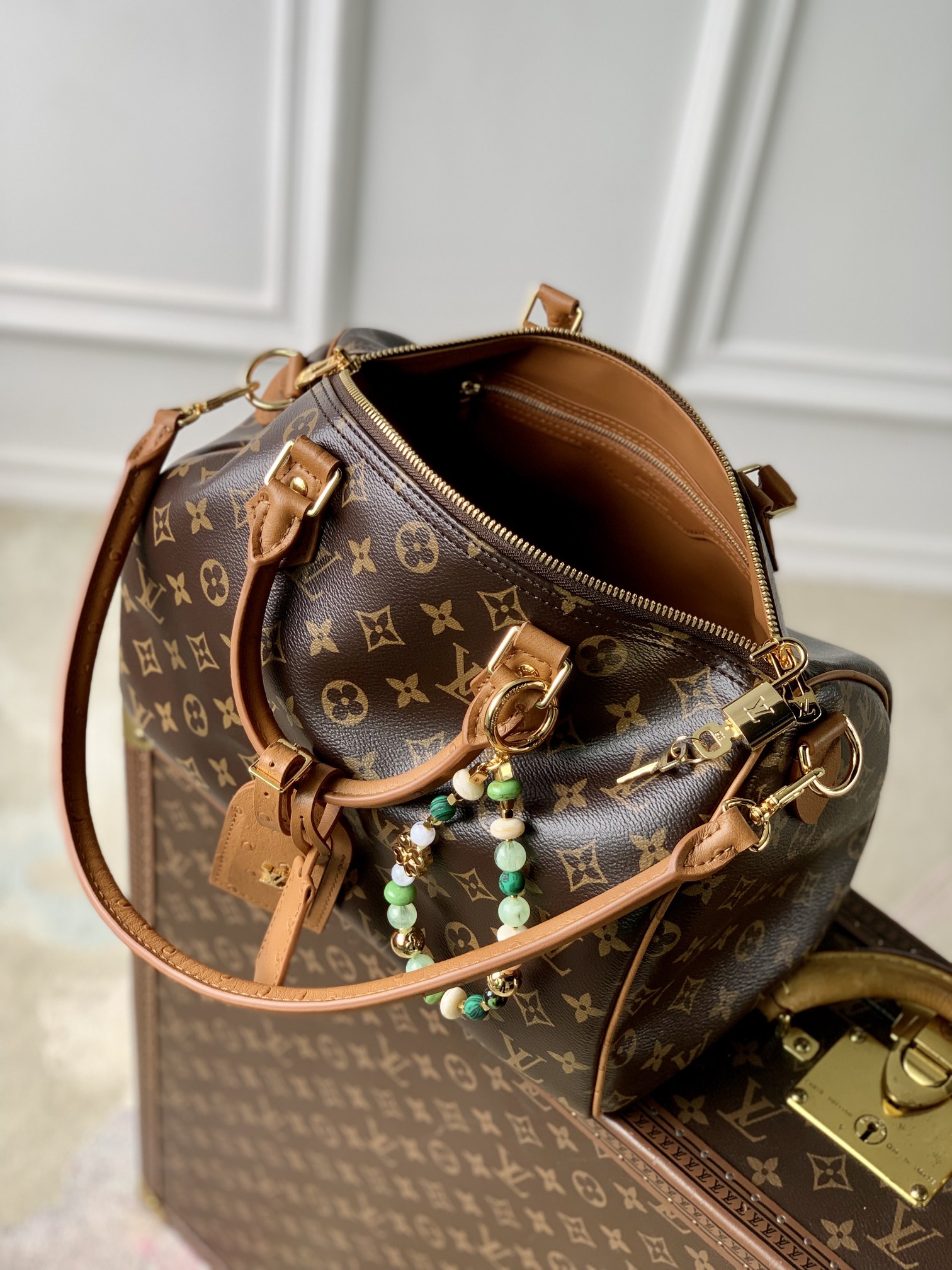 L0vis Vvtt0n Speedy Soft 30 Boho Bag -21 x 17 x 30CM