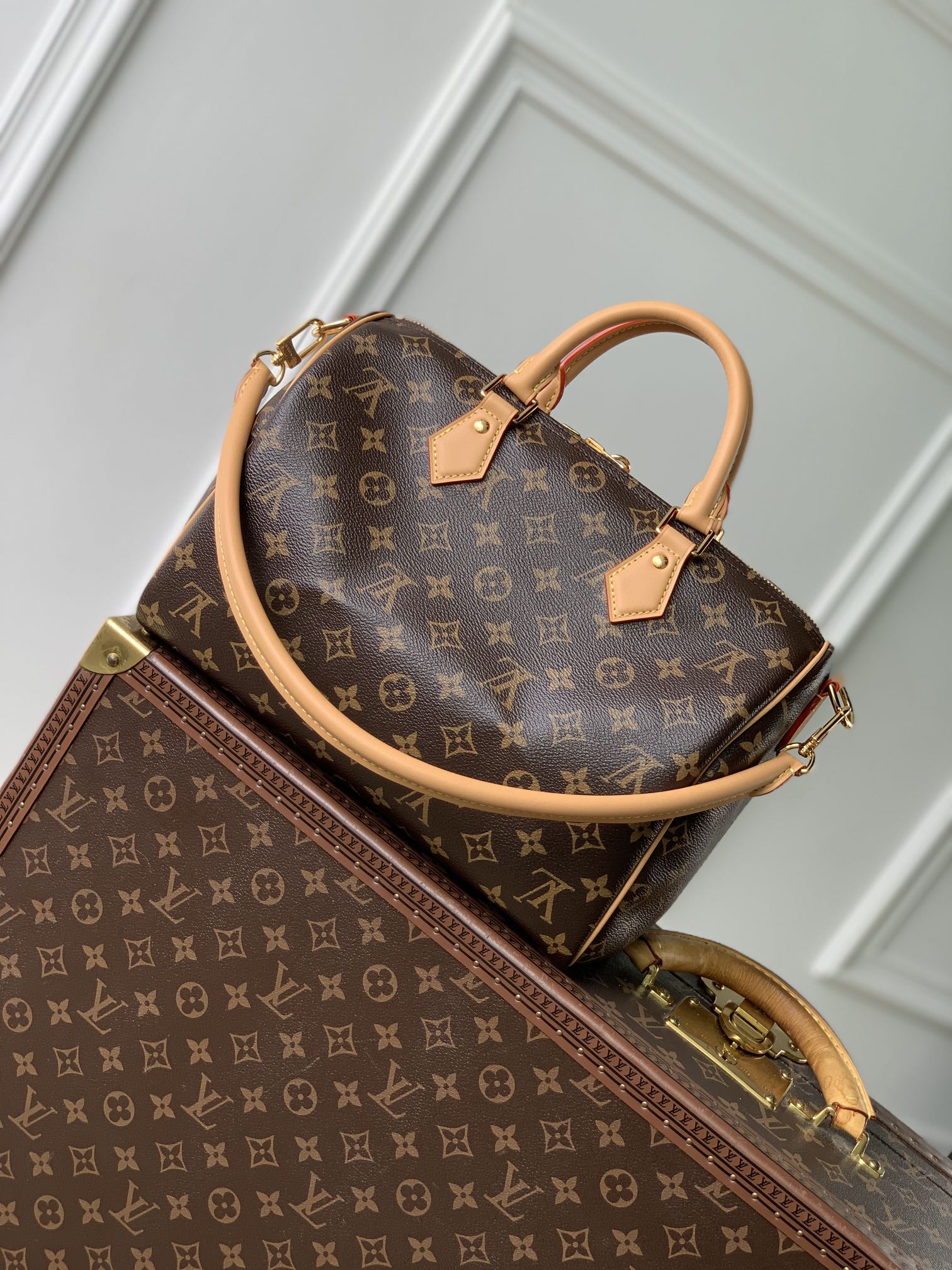 L0vis Vvtt0n Speedy Soft 30 Boho Bag -21 x 17 x 30CM