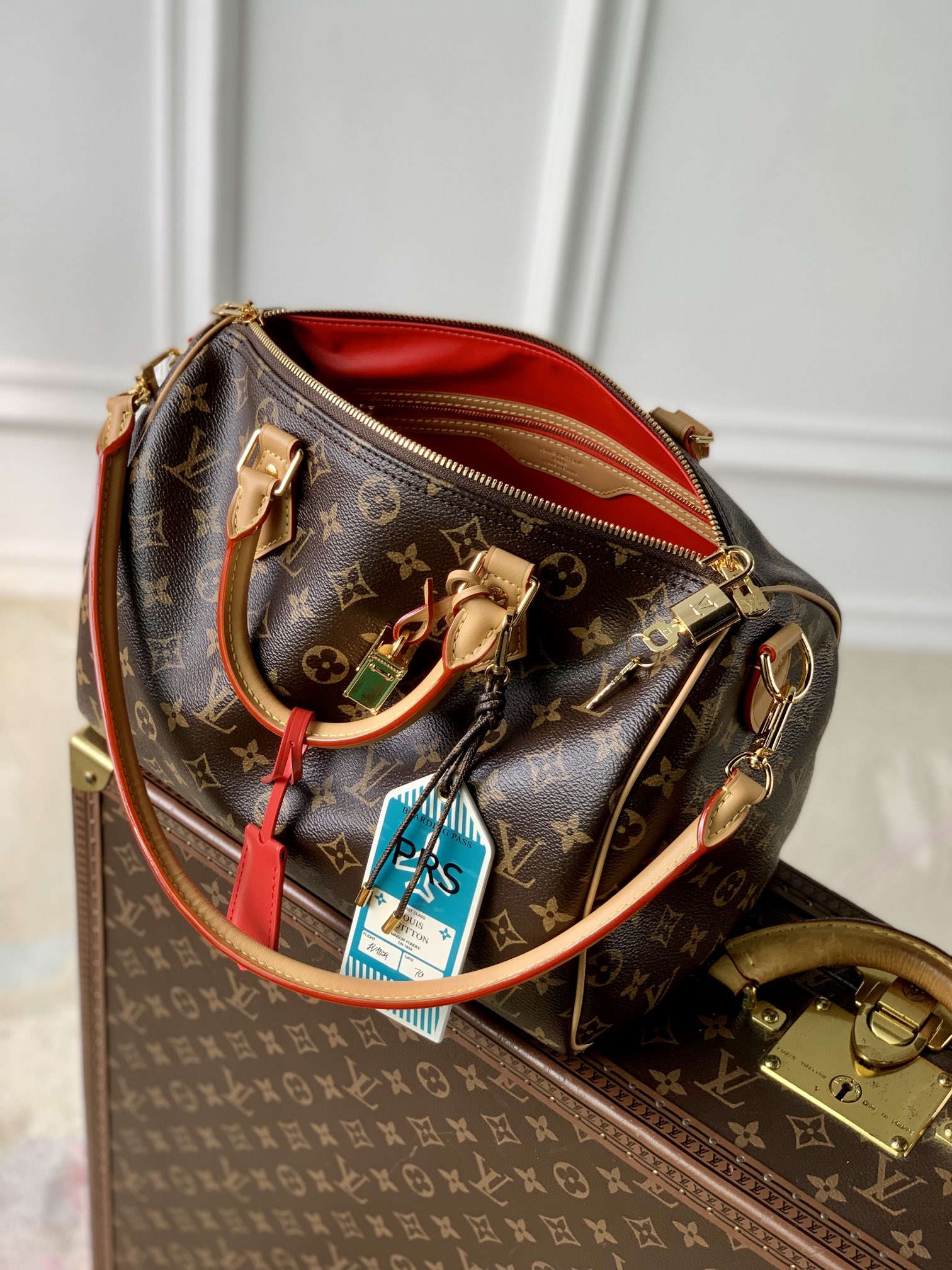 L0vis Vvtt0n Speedy Soft 30 Boho Bag -21 x 17 x 30CM