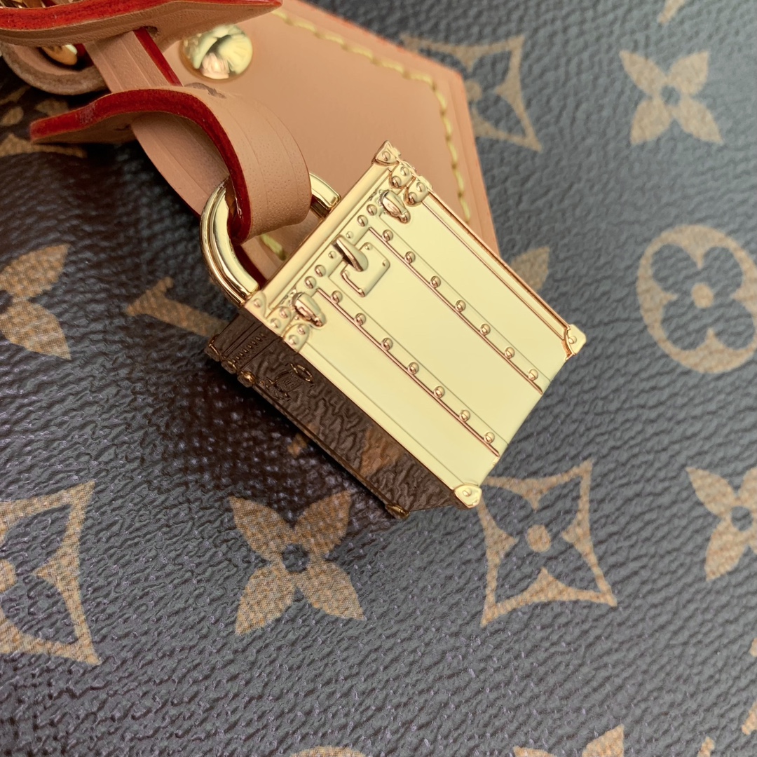 L0vis Vvtt0n Speedy Soft 30 Boho Bag -21 x 17 x 30CM