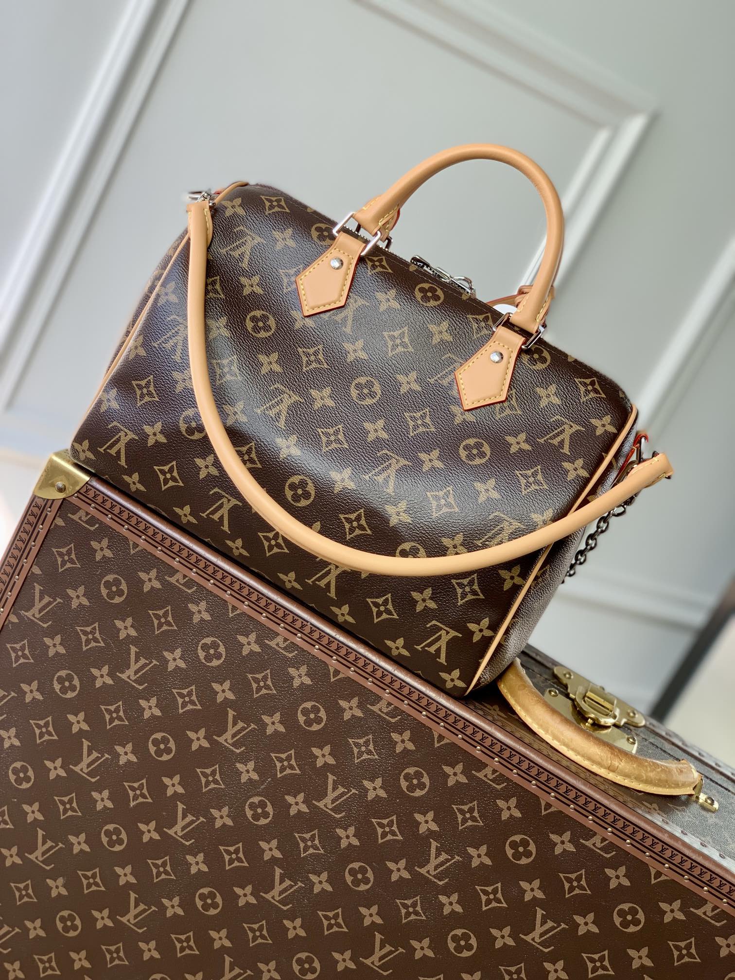 L0vis Vvtt0n Speedy Soft 30 Boho Bag -21 x 17 x 30CM