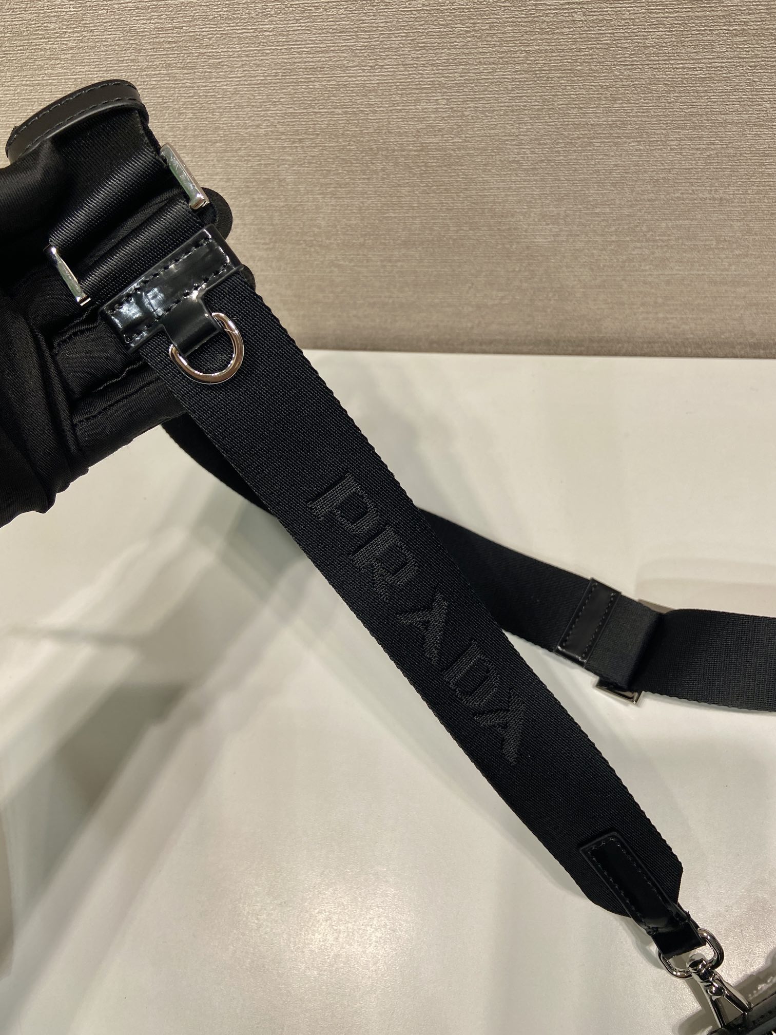 Pra*a Pra*a Pra*a re-nylon phone case shoulder 2zt060 bag-11.5*18cm