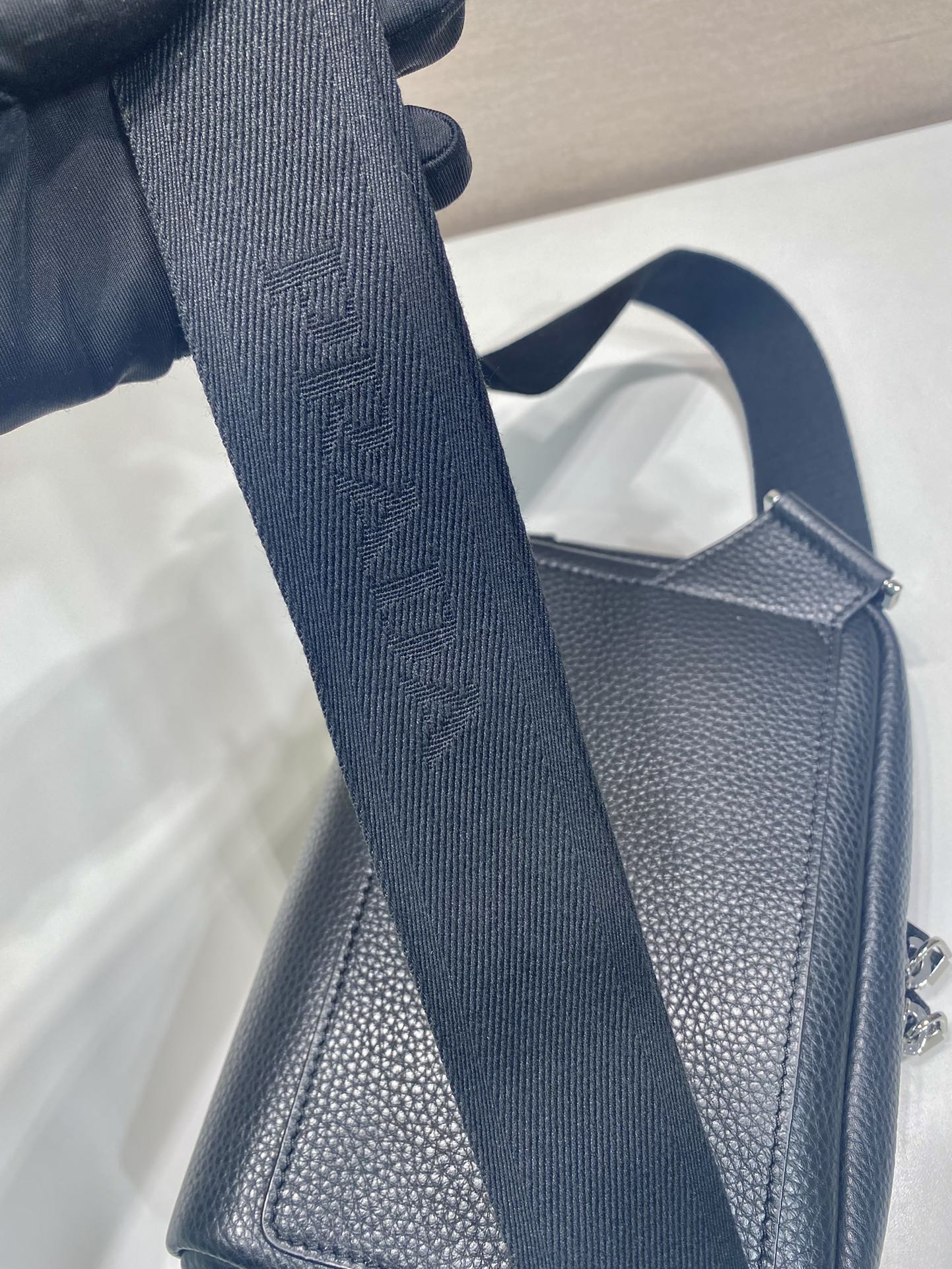 Pra*a Pra*a leather shoulder bag-2vh181-24*16.5*7cm