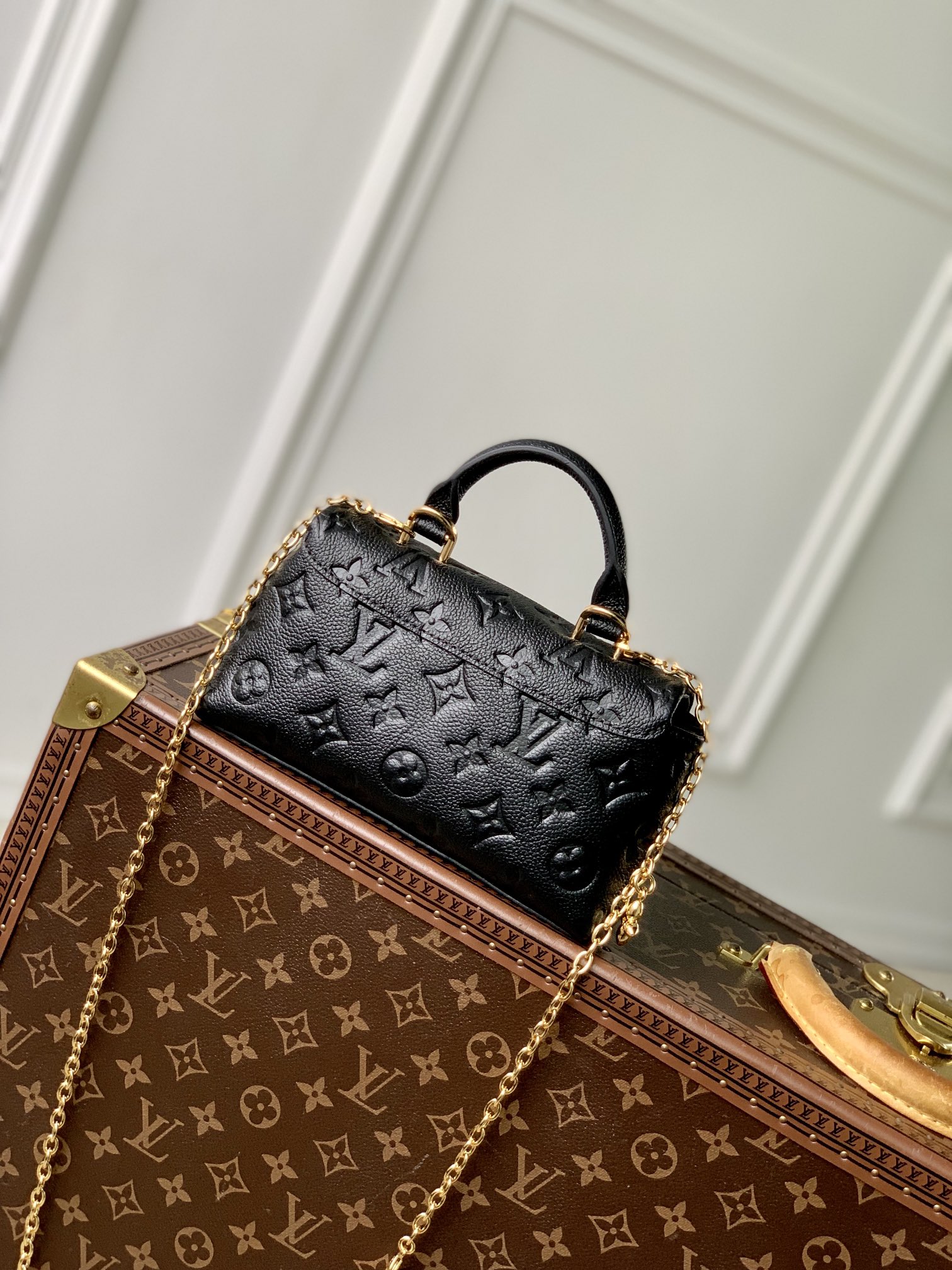 L0vis Vvtt0n Nano Madeleine Handbag-12.5 x 6 x 21CM