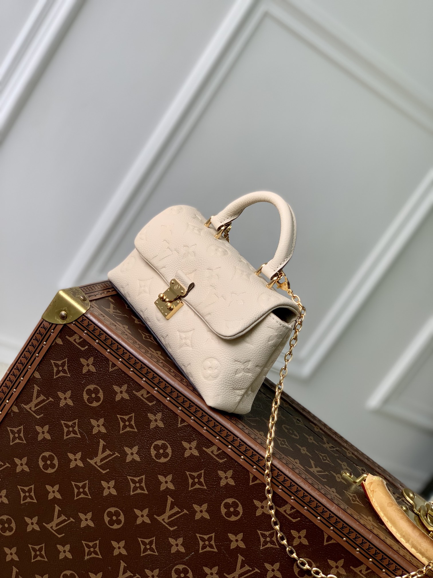 L0vis Vvtt0n Nano Madeleine Handbag-12.5 x 6 x 21CM