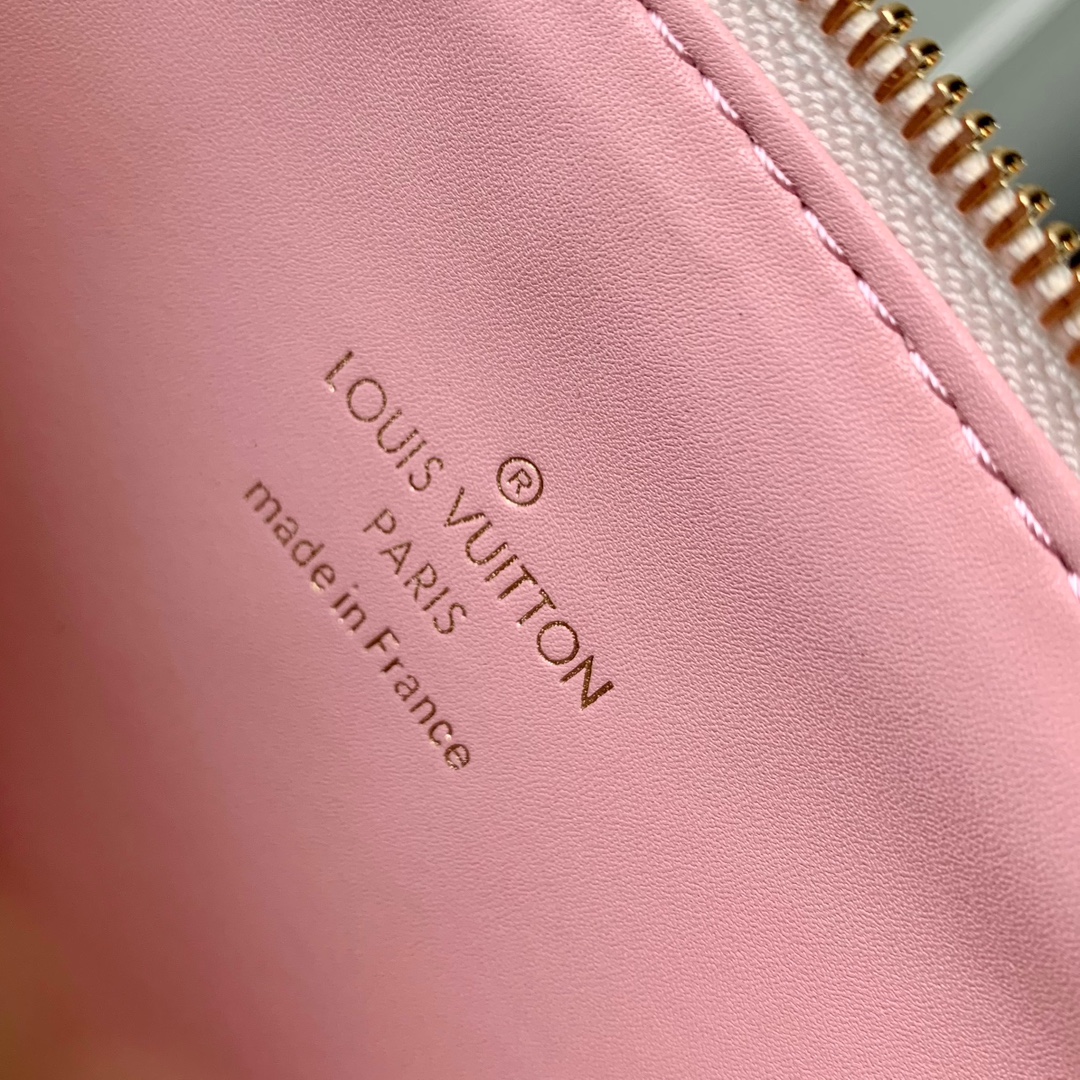L0vis Vvtt0n Coussin BB Bag-21*16*7 CM