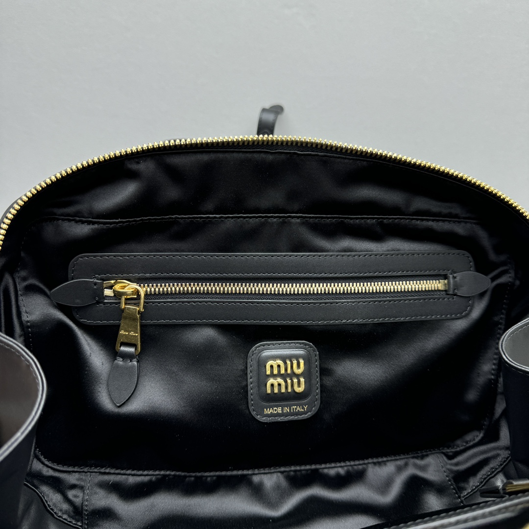 M1um1u Women