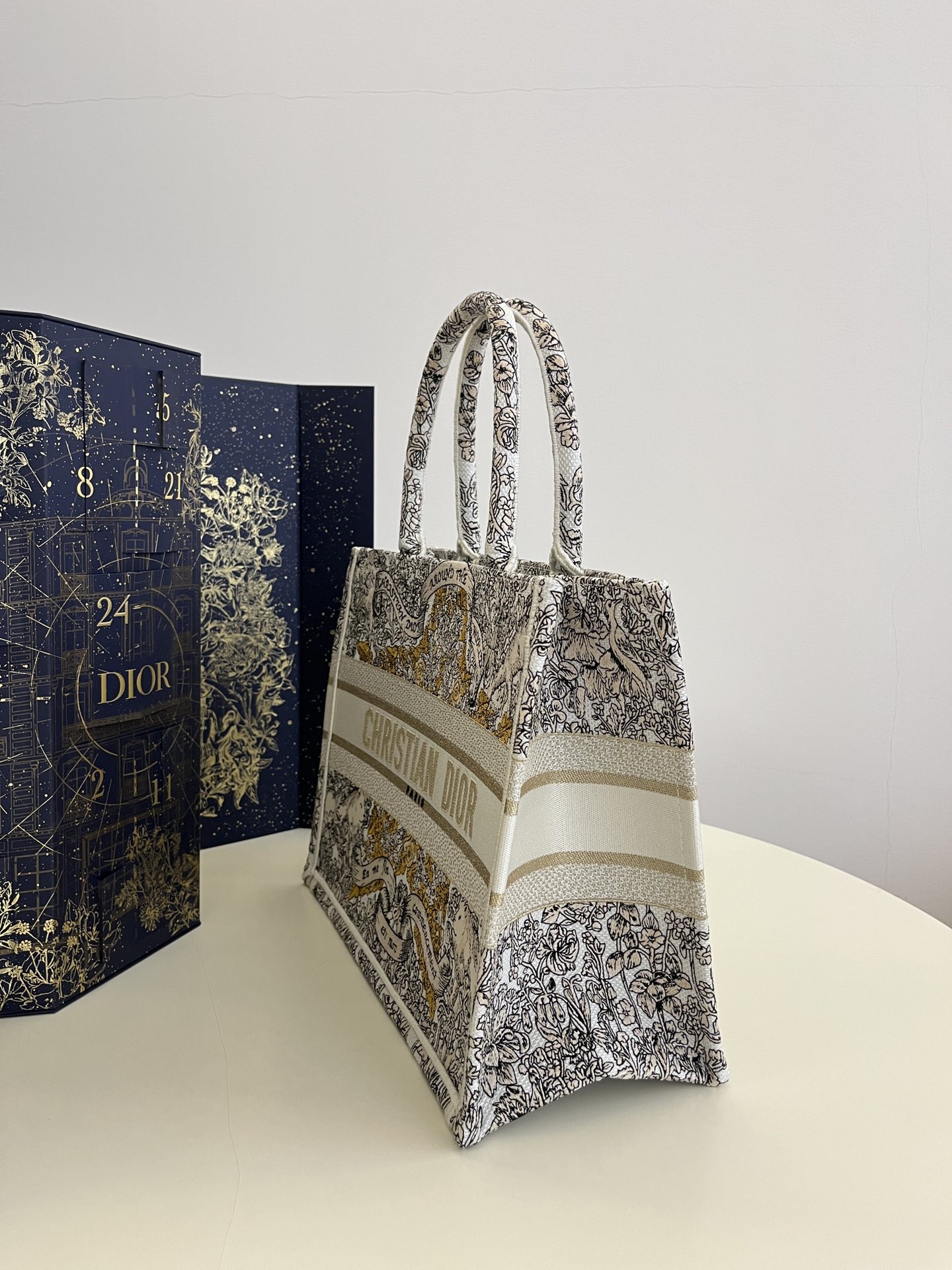 Diro Book Tote-36×16×27CM