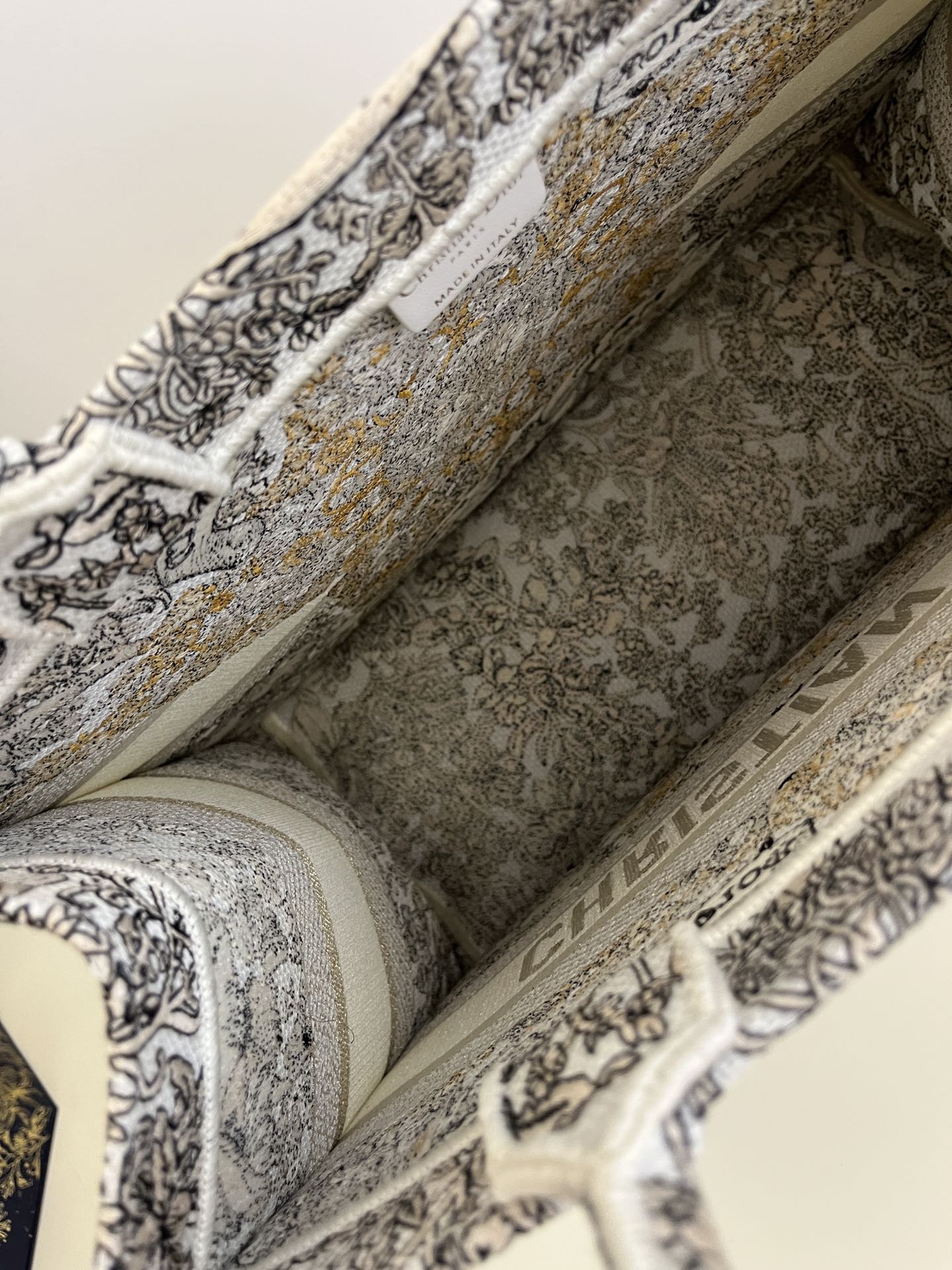 Diro Book Tote-36×16×27CM