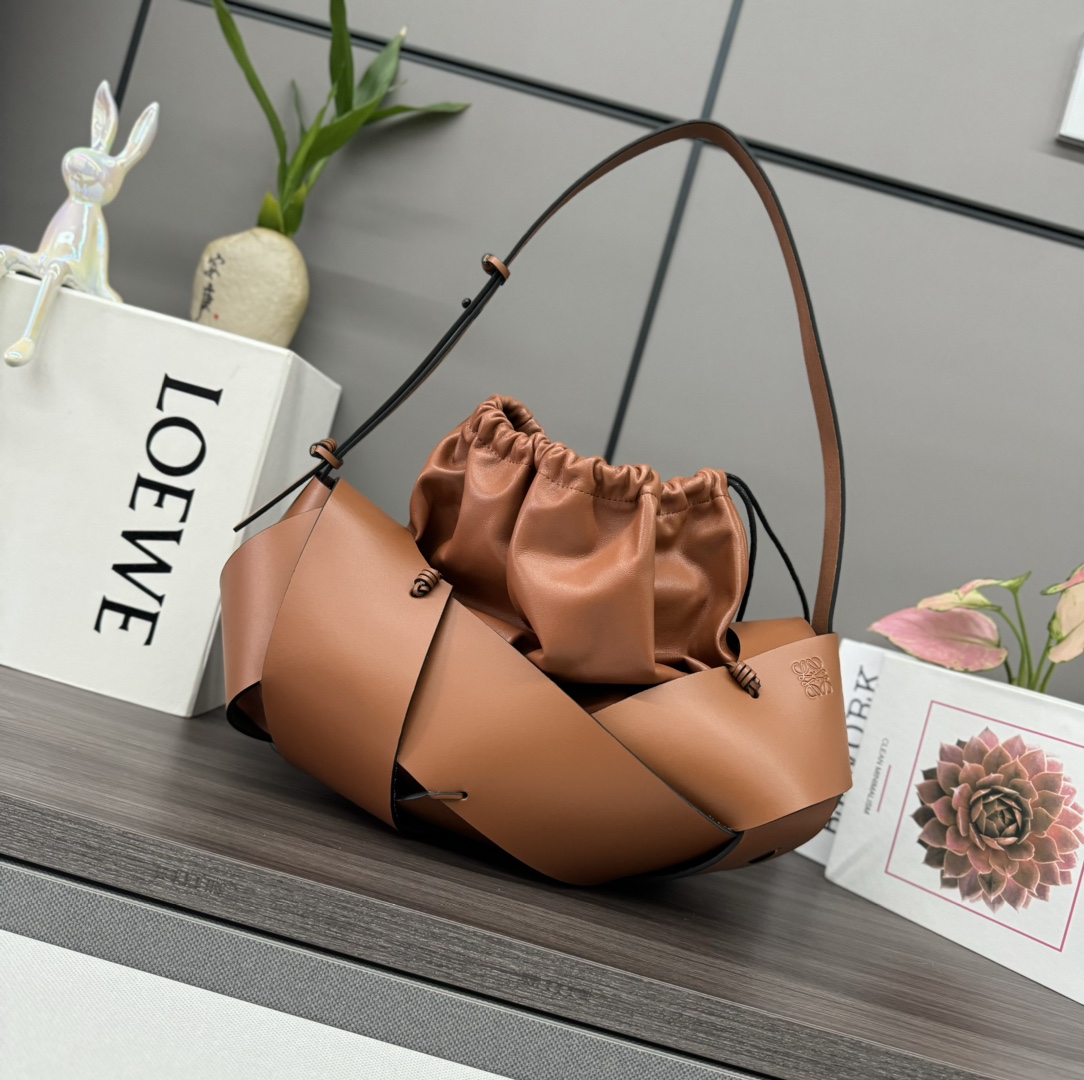 Lowee Debossed Textured Bag-38*18*17CM