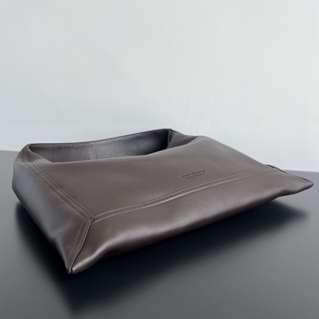 B0tt*ga Ven*ta Shoulder Bag-46x21x10CM