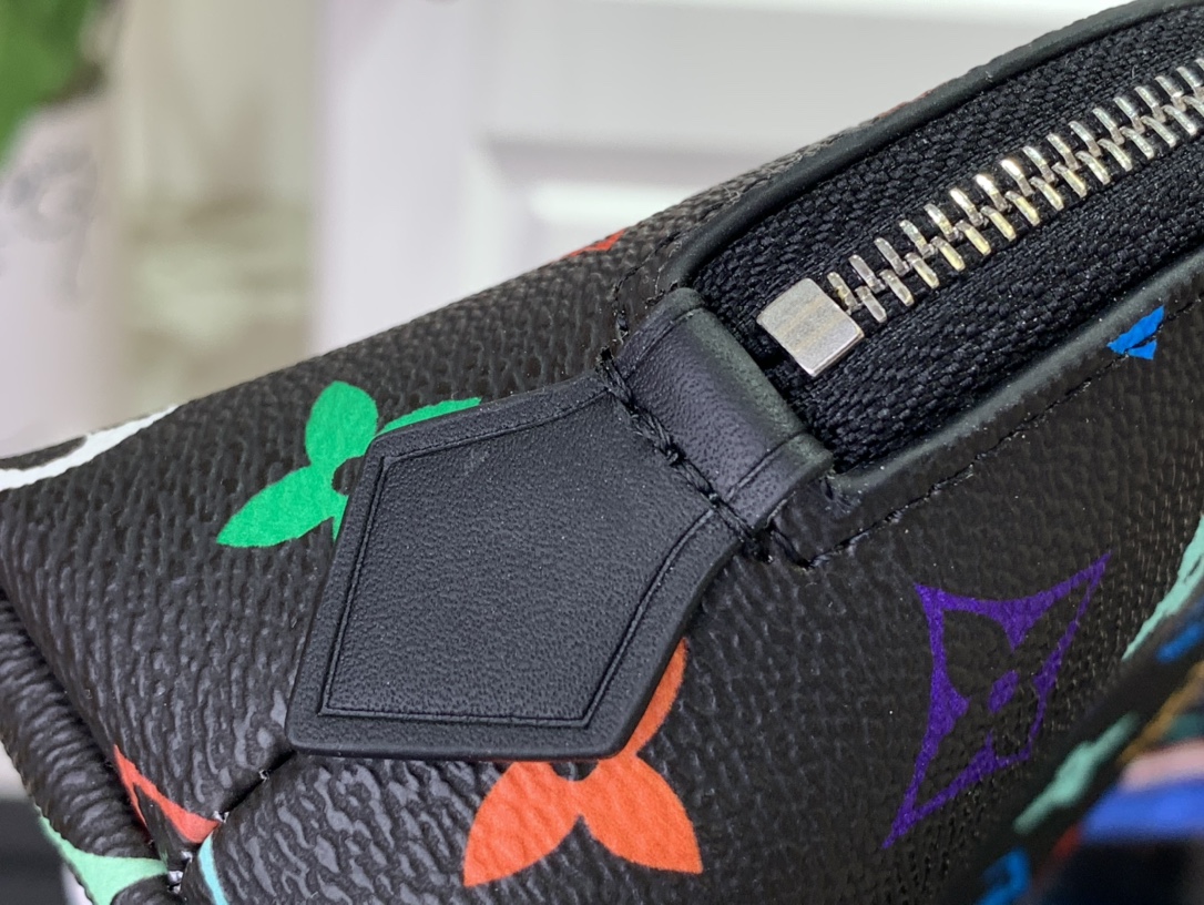 l0vis Vvtt0n pochette cosmétique-19 x 12 x 6cm