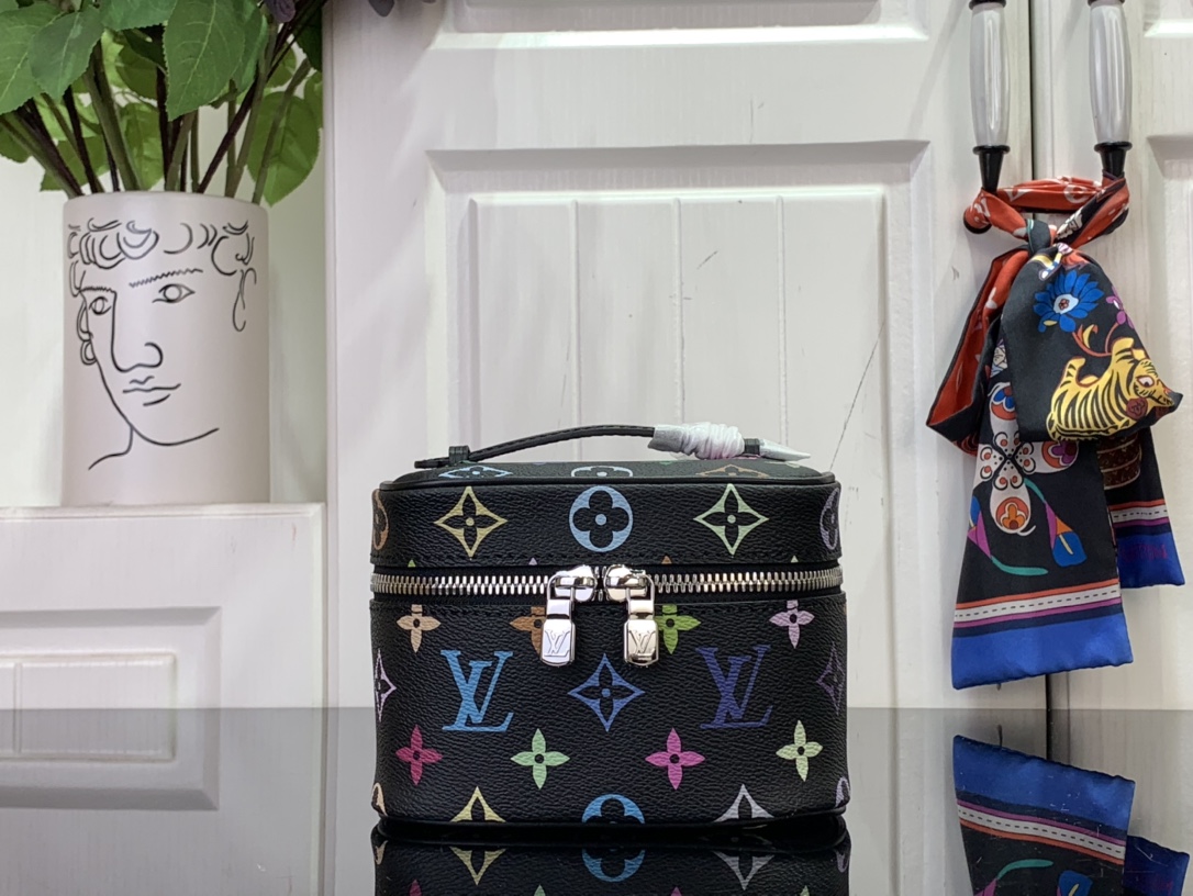 L0vis Vvtt0n Nice Cosmetic Bag