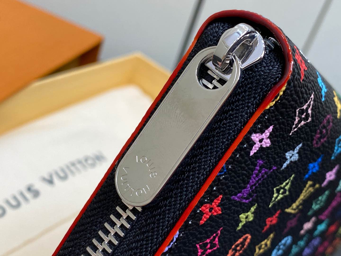 L0vis Vvtt0n Zippy Wallet-19.5× 10.5x 2.5CM