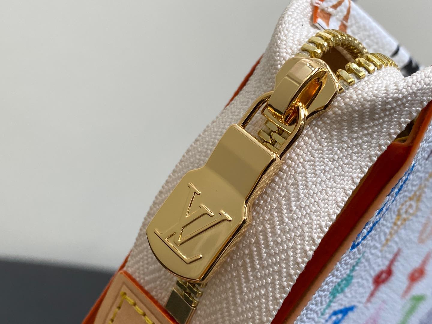 L0vis Vvtt0n Pochette Voyage-M13746-27 x 21 x 6CM