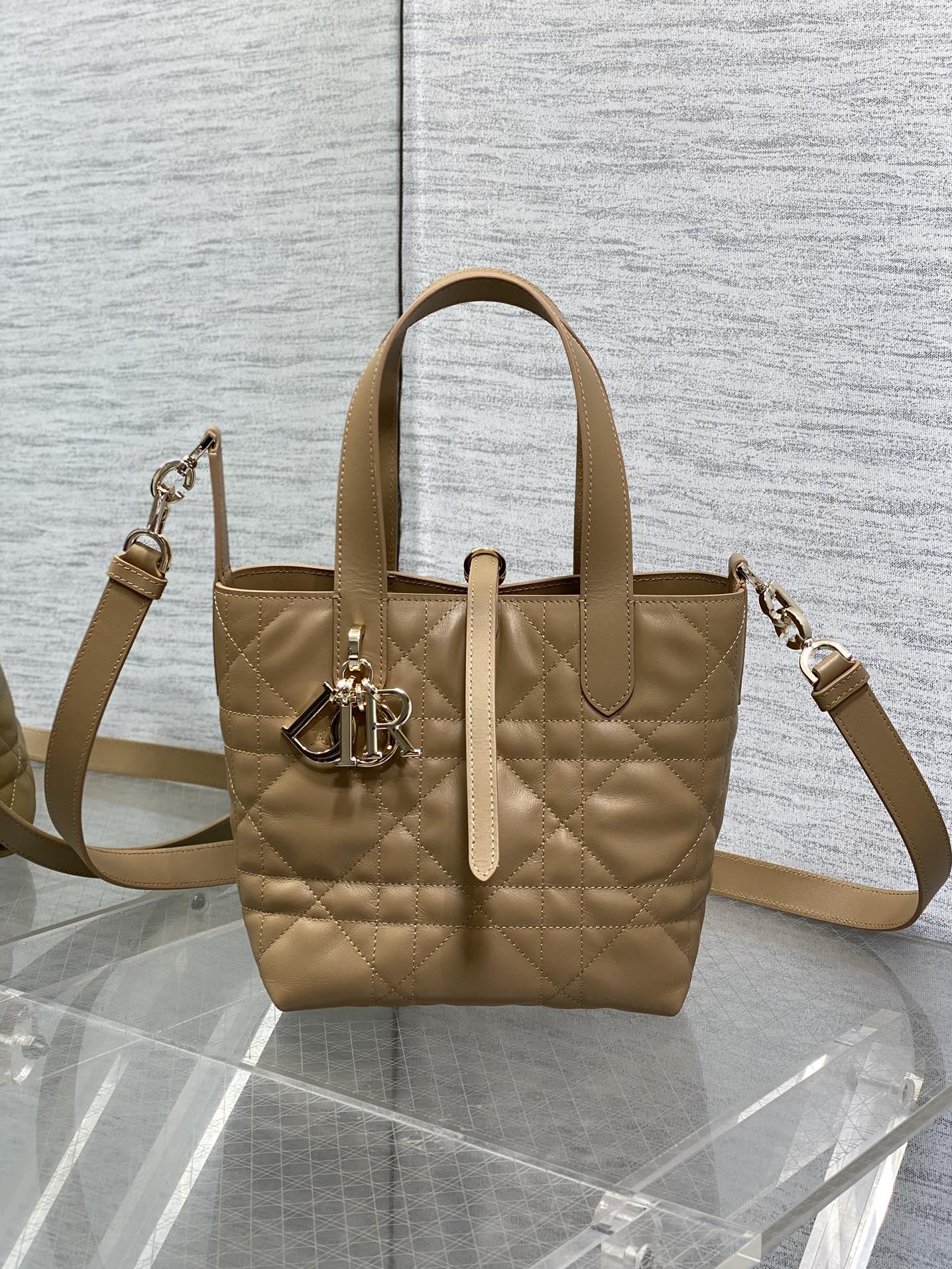 Diro Toujours Tote Bags-16*12*18CM