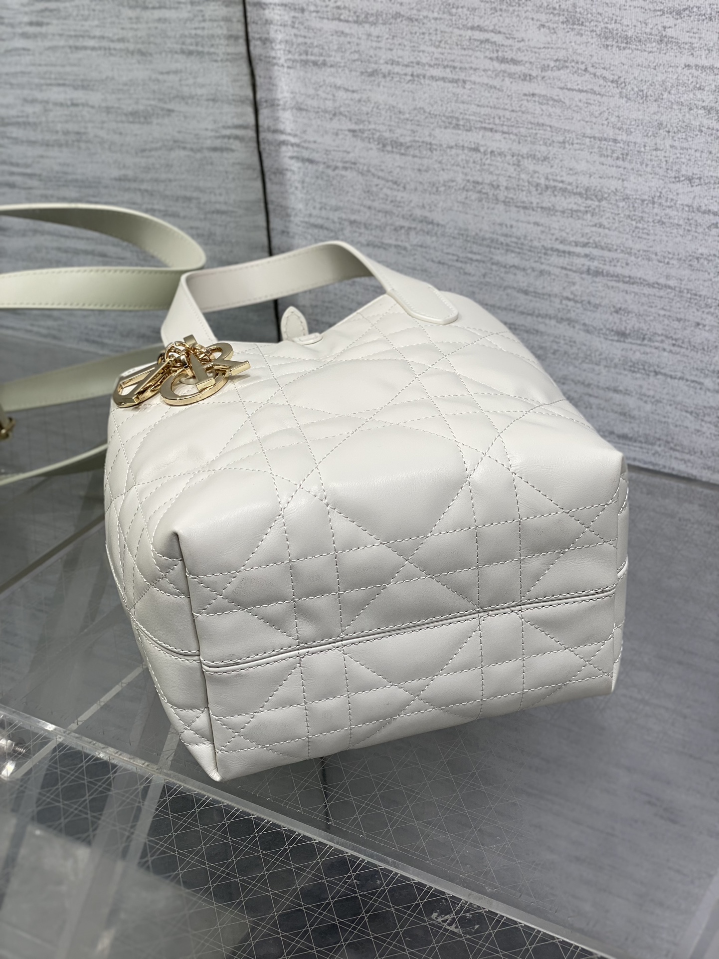 Diro Toujours Tote Bags-16*12*18CM